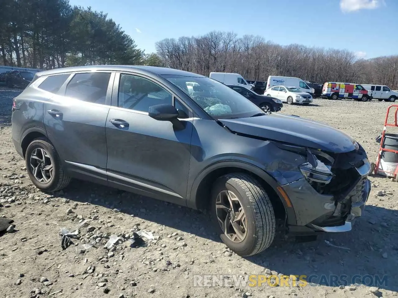 4 Photograph of a damaged car KNDPUCDF8R7238055 KIA SPORTAGE 2024