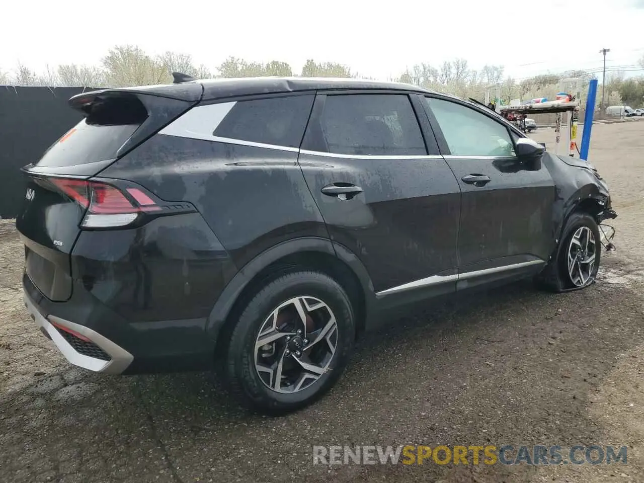 3 Photograph of a damaged car KNDPUCDF9R7277978 KIA SPORTAGE 2024