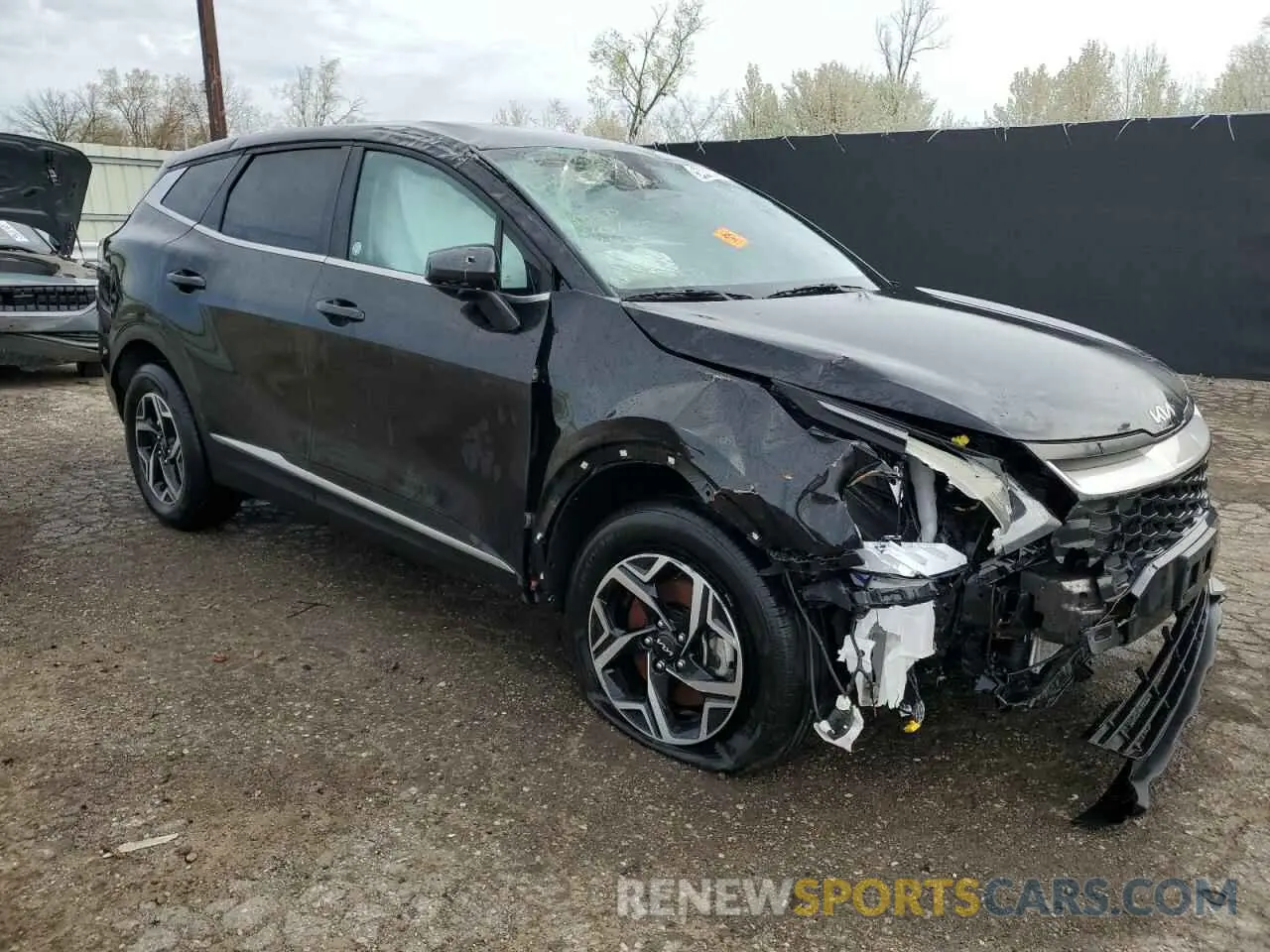 4 Photograph of a damaged car KNDPUCDF9R7277978 KIA SPORTAGE 2024