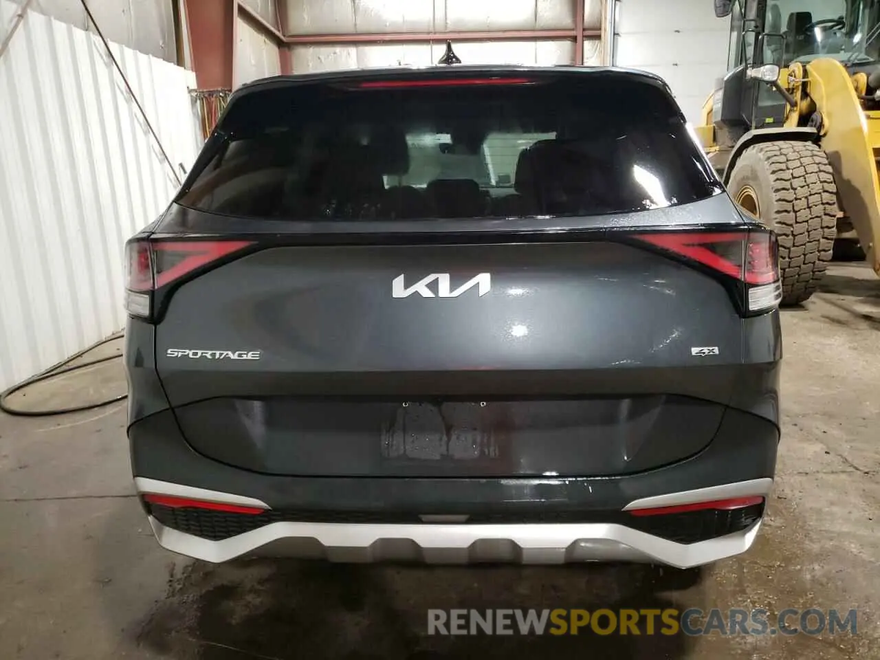 6 Photograph of a damaged car KNDPUCDFXR7264916 KIA SPORTAGE 2024