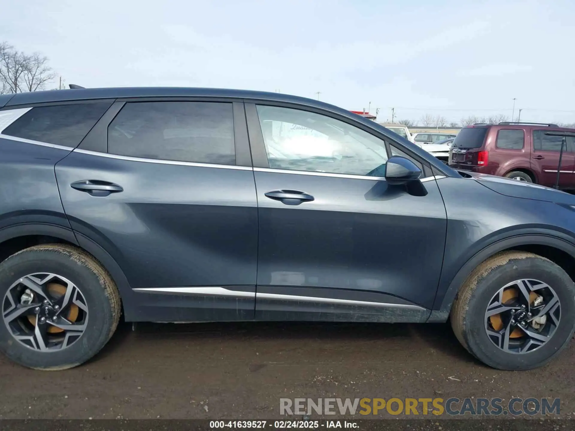 13 Photograph of a damaged car KNDPUCDFXR7308560 KIA SPORTAGE 2024