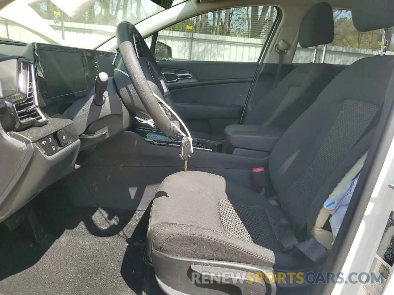 7 Photograph of a damaged car KNDPUCDG0R7144485 KIA SPORTAGE 2024
