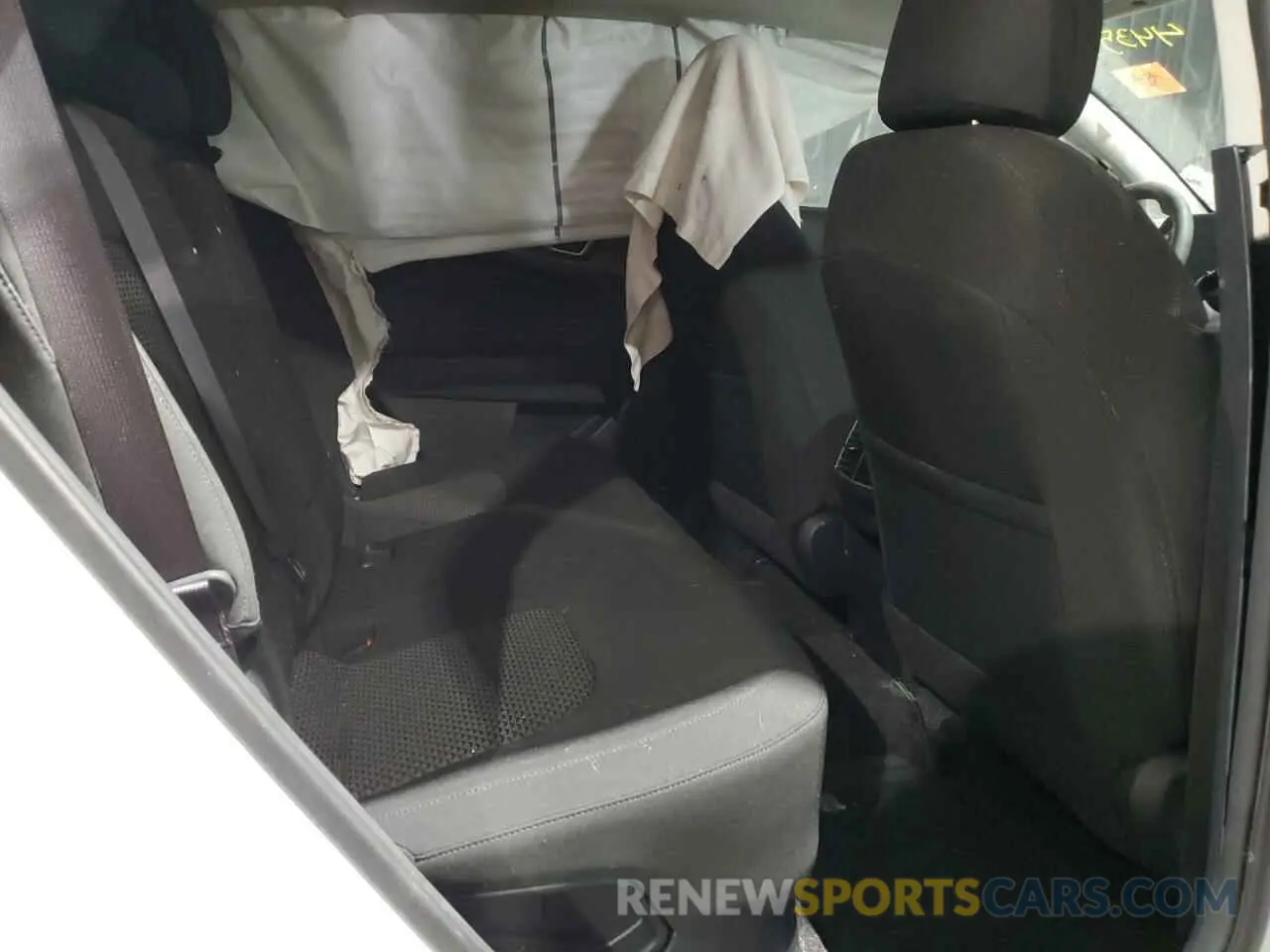 11 Photograph of a damaged car KNDPUCDG7R7165432 KIA SPORTAGE 2024