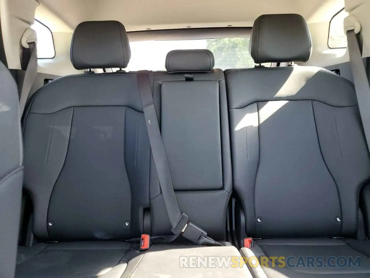 10 Photograph of a damaged car KNDPV3DF3R7269971 KIA SPORTAGE 2024