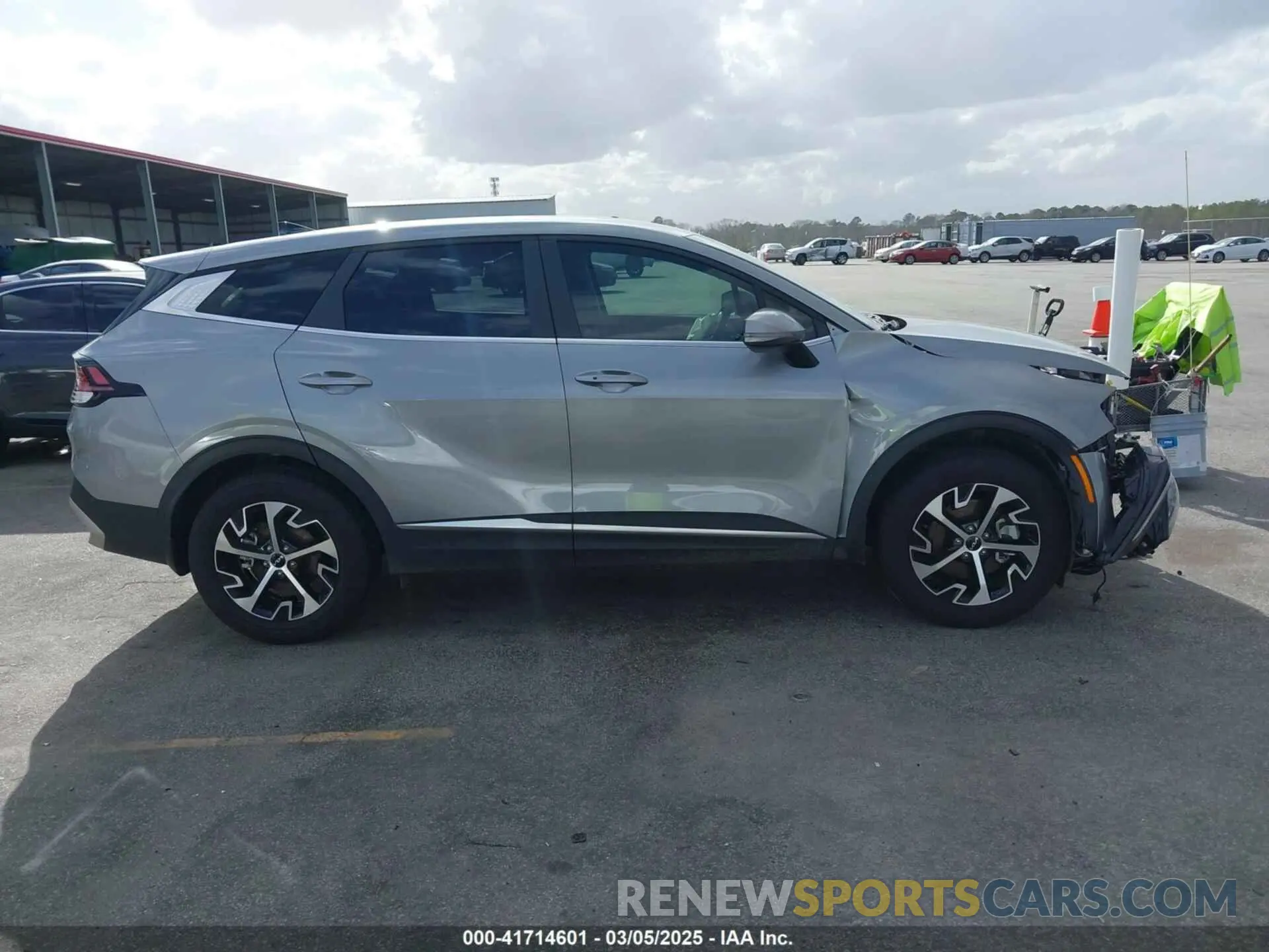 13 Photograph of a damaged car KNDPV3DF4R7269400 KIA SPORTAGE 2024
