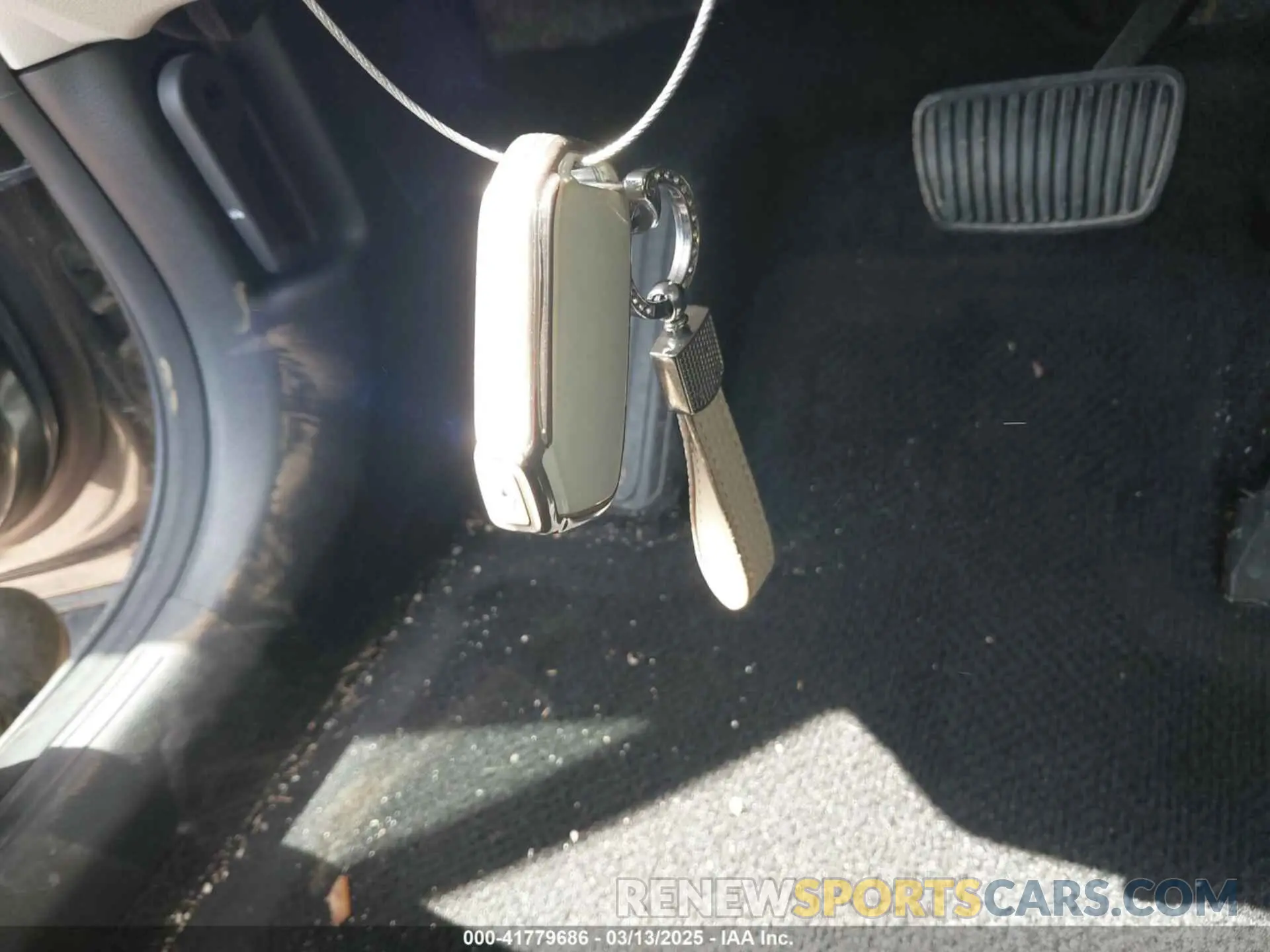 11 Photograph of a damaged car KNDPV3DF7R7243955 KIA SPORTAGE 2024
