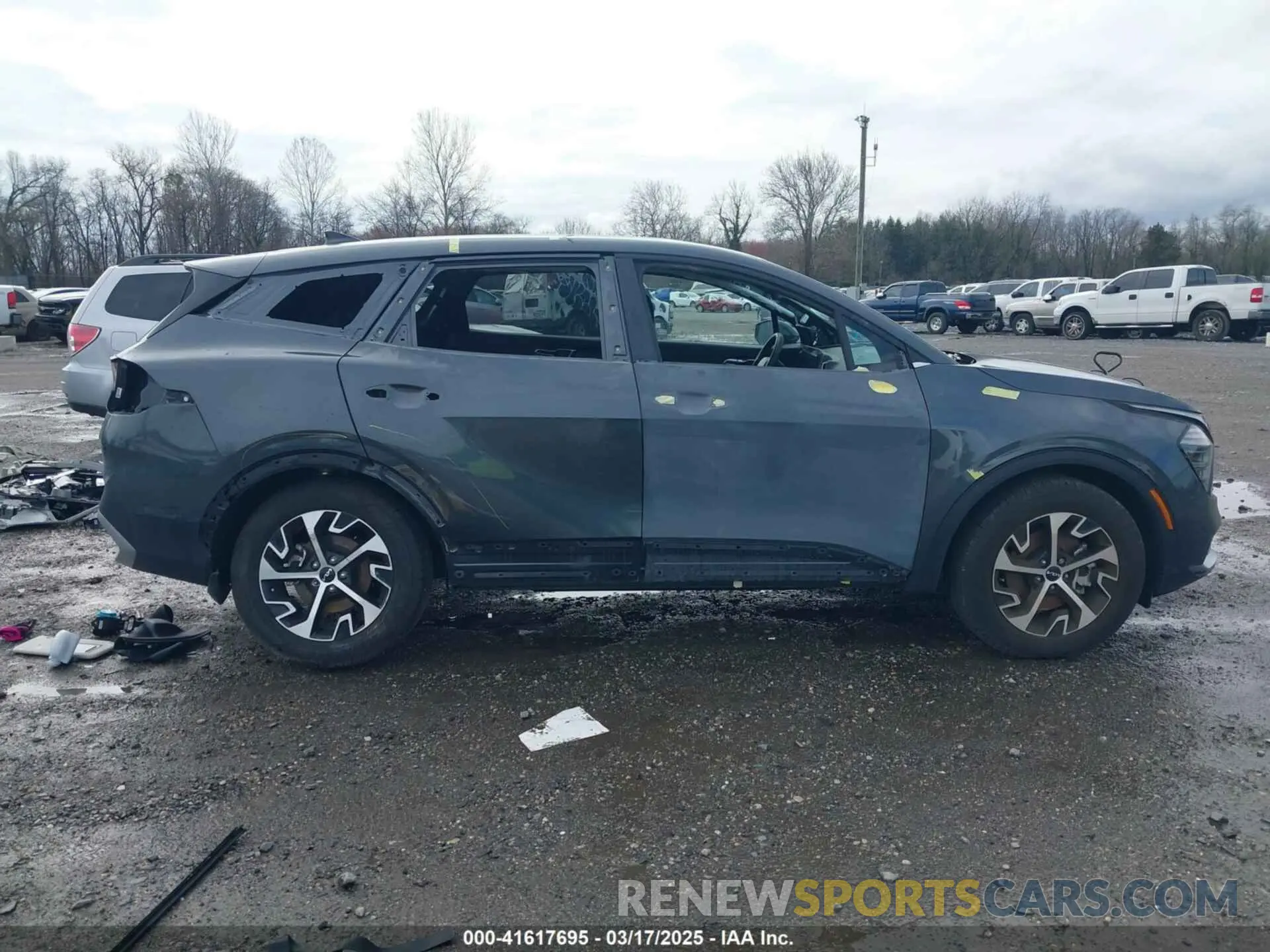 13 Photograph of a damaged car KNDPV3DF7R7266278 KIA SPORTAGE 2024