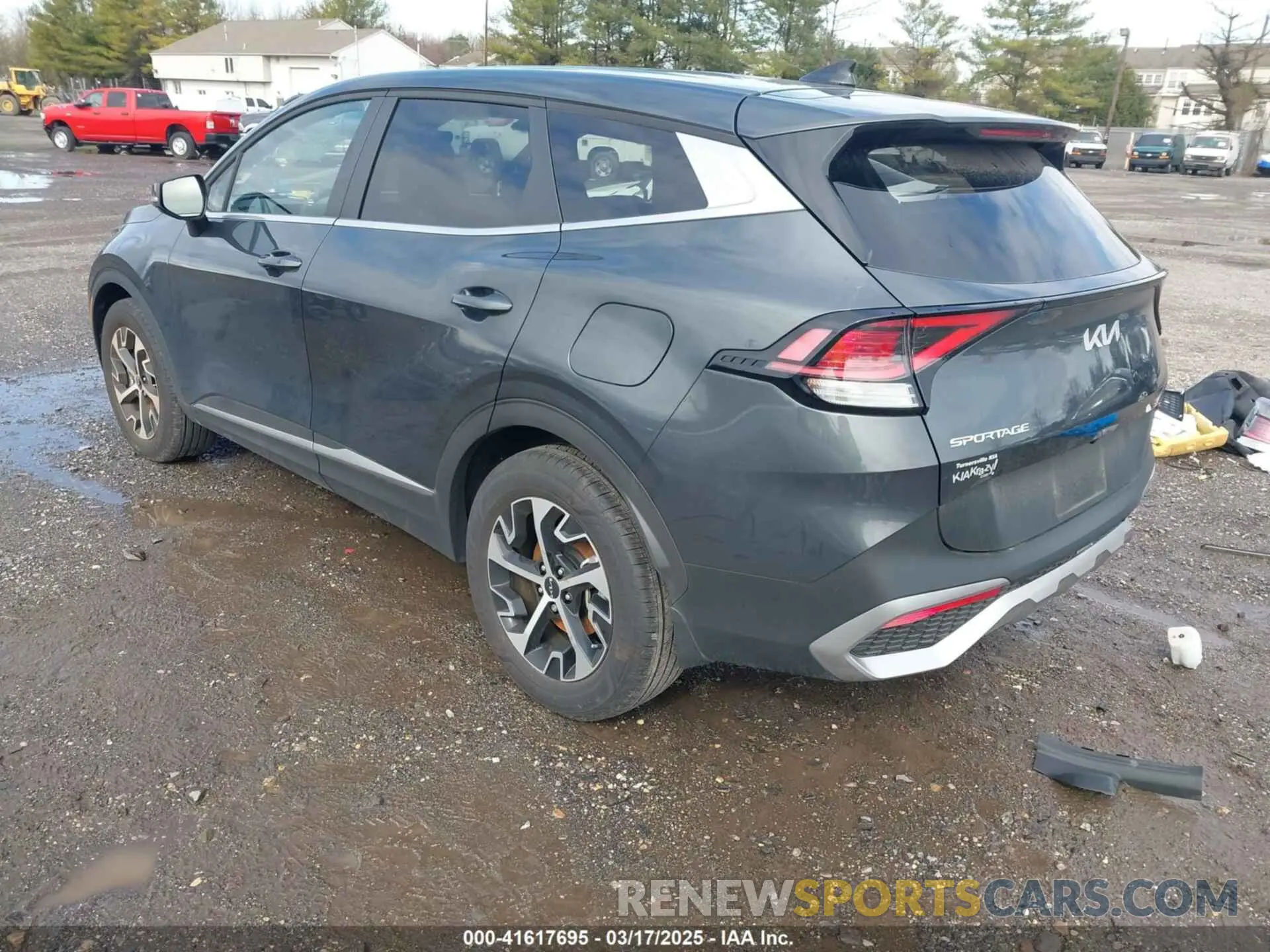 3 Photograph of a damaged car KNDPV3DF7R7266278 KIA SPORTAGE 2024