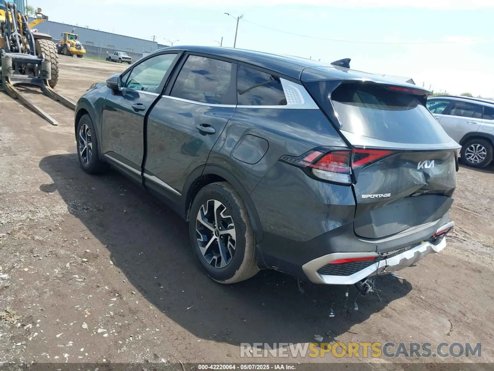 3 Photograph of a damaged car KNDPV3DF8R7313690 KIA SPORTAGE 2024