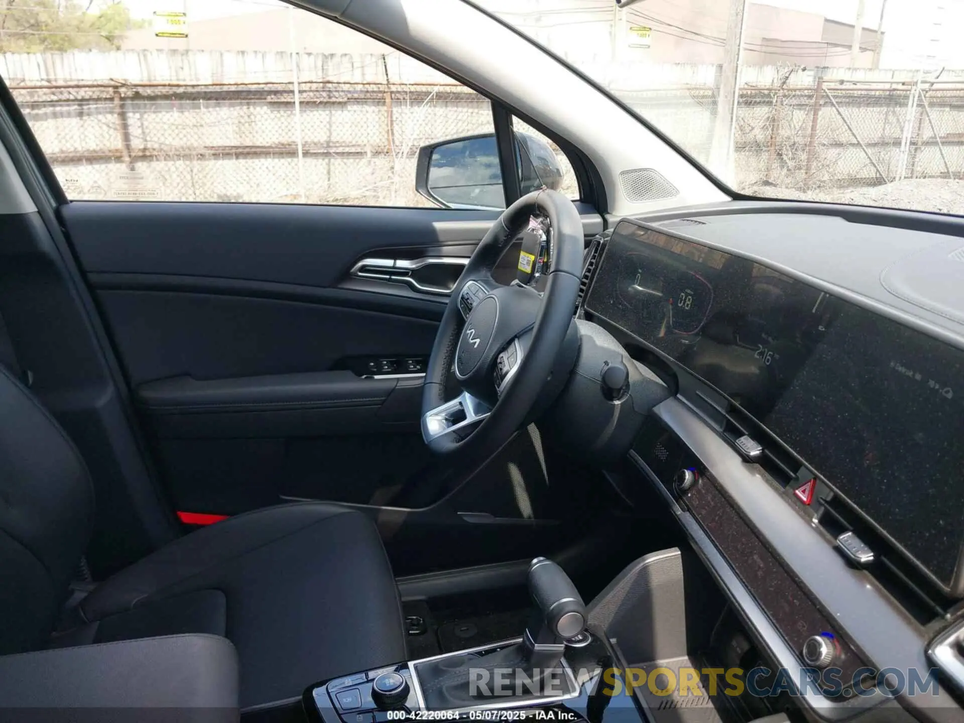 5 Photograph of a damaged car KNDPV3DF8R7313690 KIA SPORTAGE 2024