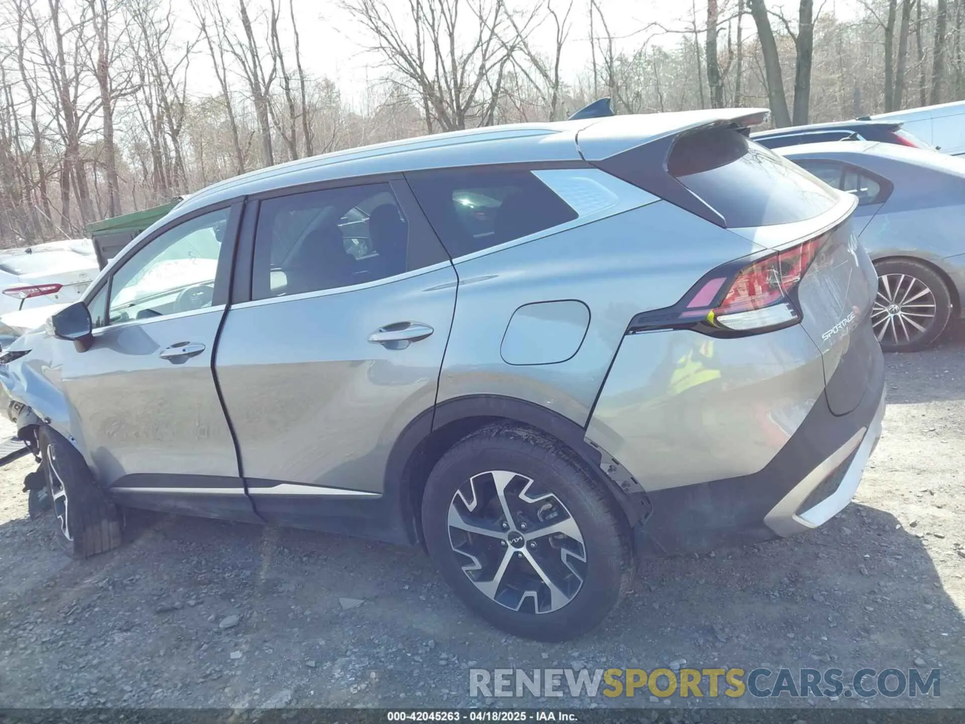 13 Photograph of a damaged car KNDPVCDF8R7277239 KIA SPORTAGE 2024