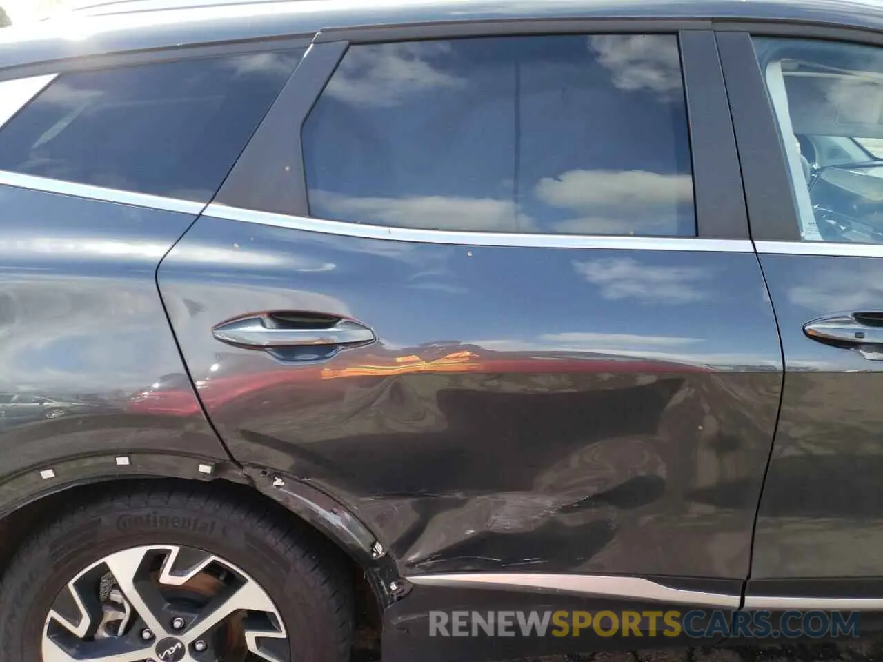 11 Photograph of a damaged car KNDPVCDG4R7121367 KIA SPORTAGE 2024