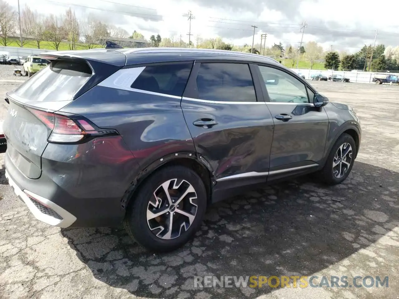 3 Photograph of a damaged car KNDPVCDG4R7121367 KIA SPORTAGE 2024