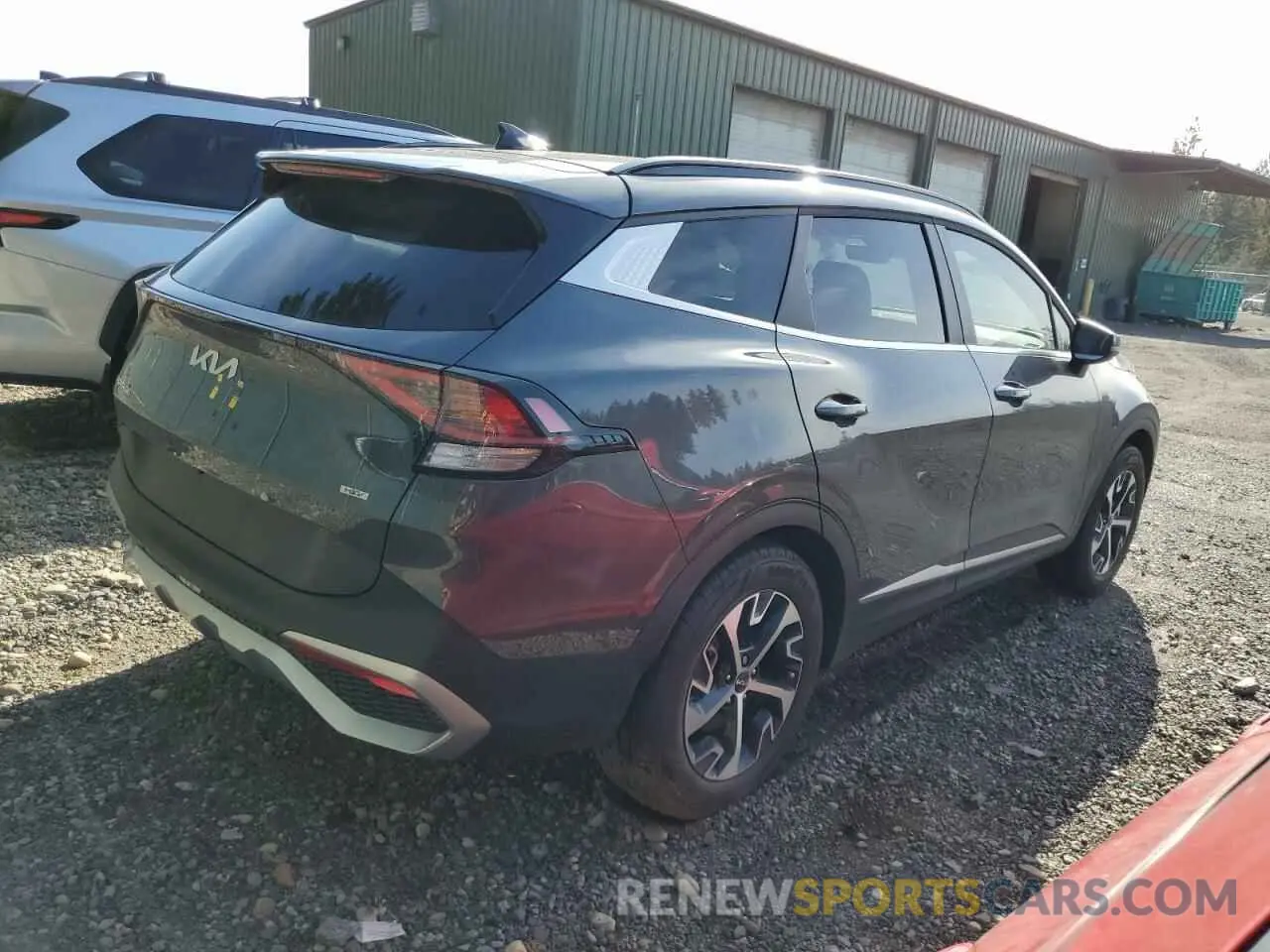 3 Photograph of a damaged car KNDPVCDG8R7124319 KIA SPORTAGE 2024