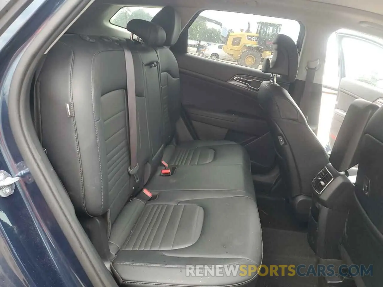 11 Photograph of a damaged car KNDPXCDG1R7121210 KIA SPORTAGE 2024