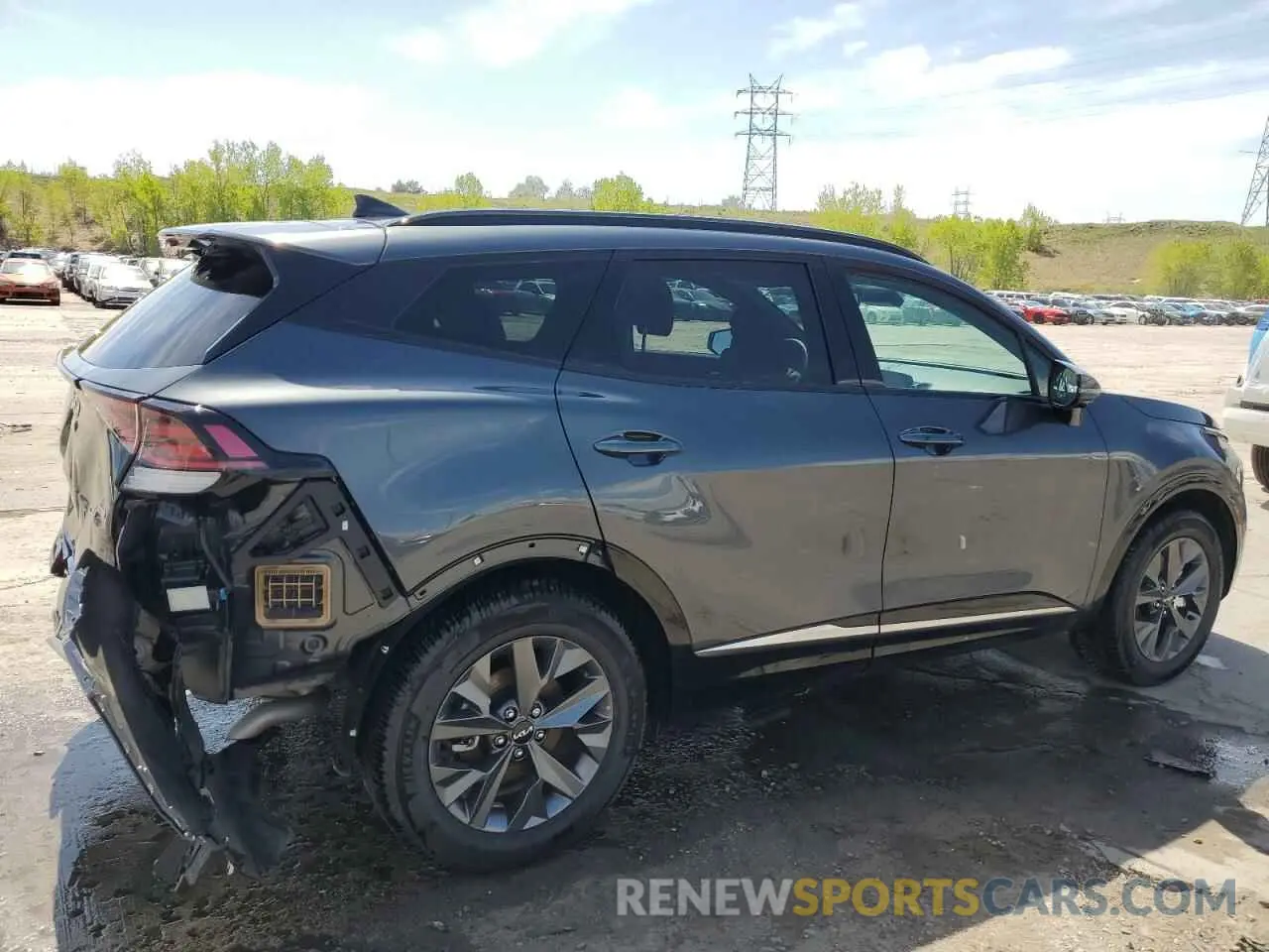3 Photograph of a damaged car KNDPXCDG4R7134808 KIA SPORTAGE 2024