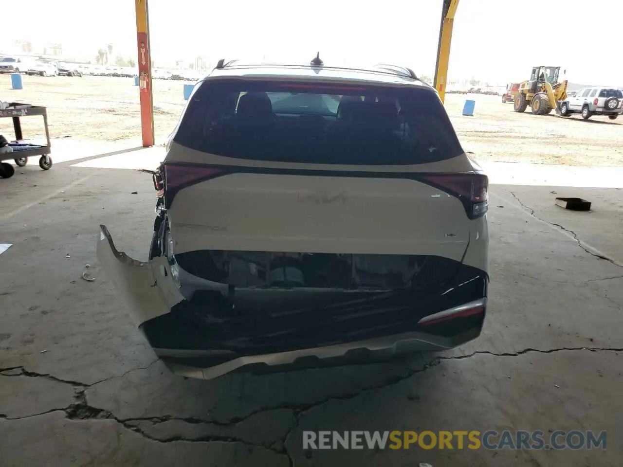 6 Photograph of a damaged car KNDPXCDGXR7160037 KIA SPORTAGE 2024