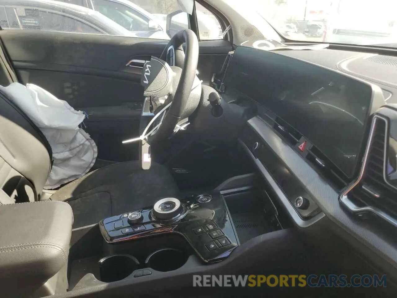 7 Photograph of a damaged car KNDPXCDGXR7160037 KIA SPORTAGE 2024