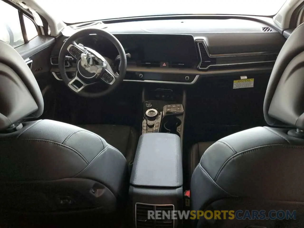 8 Photograph of a damaged car KNDPXCDGXR7160037 KIA SPORTAGE 2024