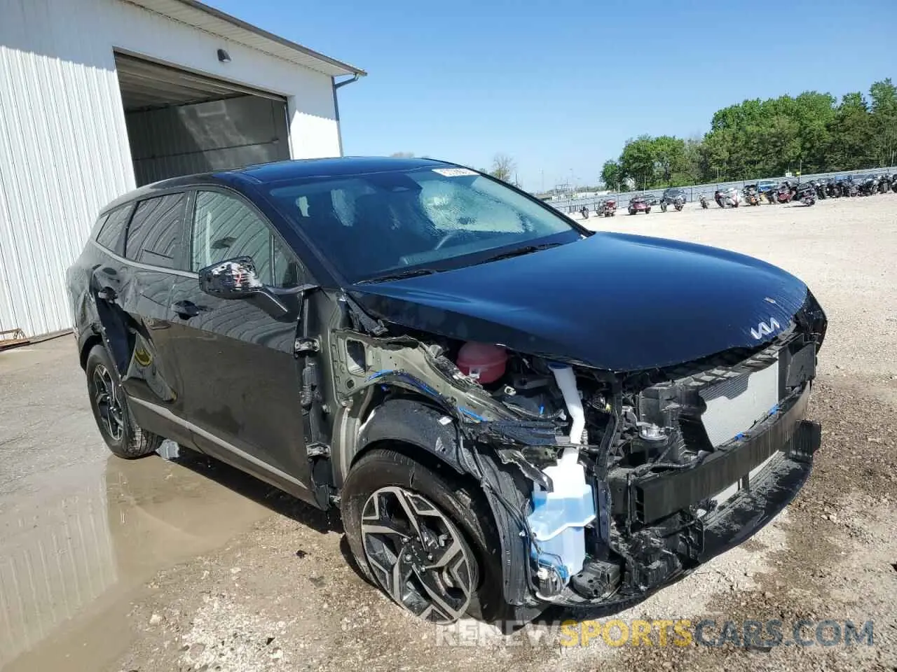 4 Photograph of a damaged car 5XYK2CDF5SG320592 KIA SPORTAGE 2025