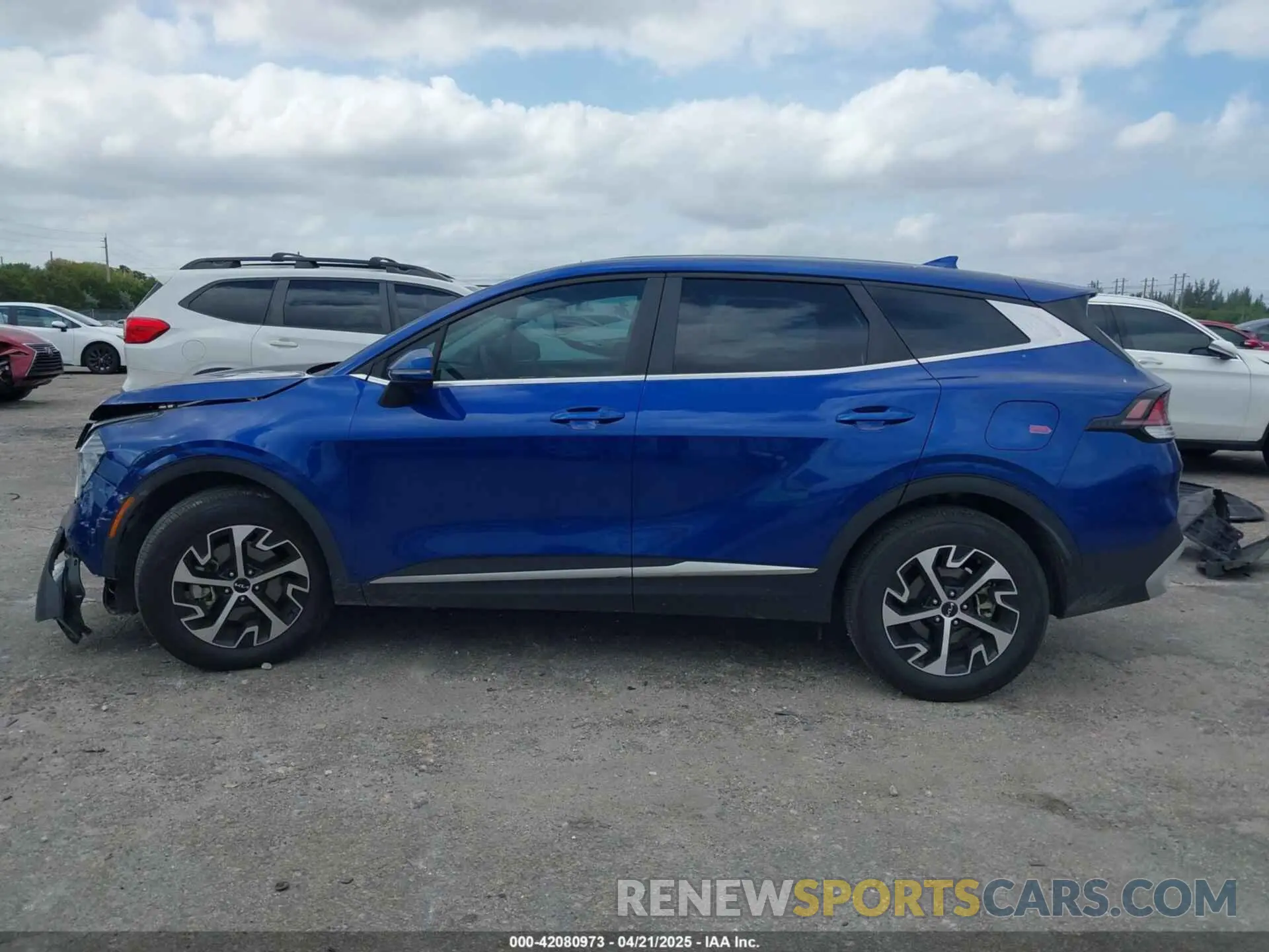 14 Photograph of a damaged car 5XYK33DF1SG231082 KIA SPORTAGE 2025