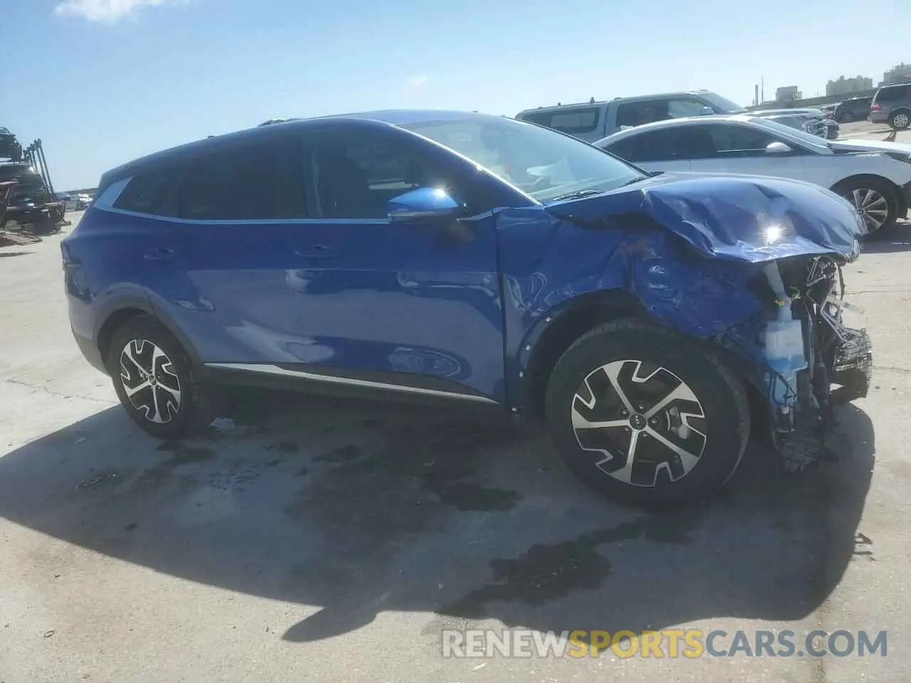 4 Photograph of a damaged car 5XYK33DF1SG291119 KIA SPORTAGE 2025