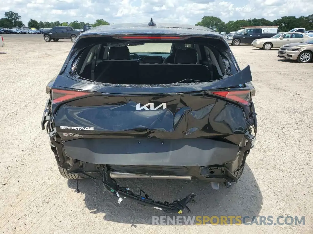 6 Photograph of a damaged car 5XYK33DF3SG243315 KIA SPORTAGE 2025