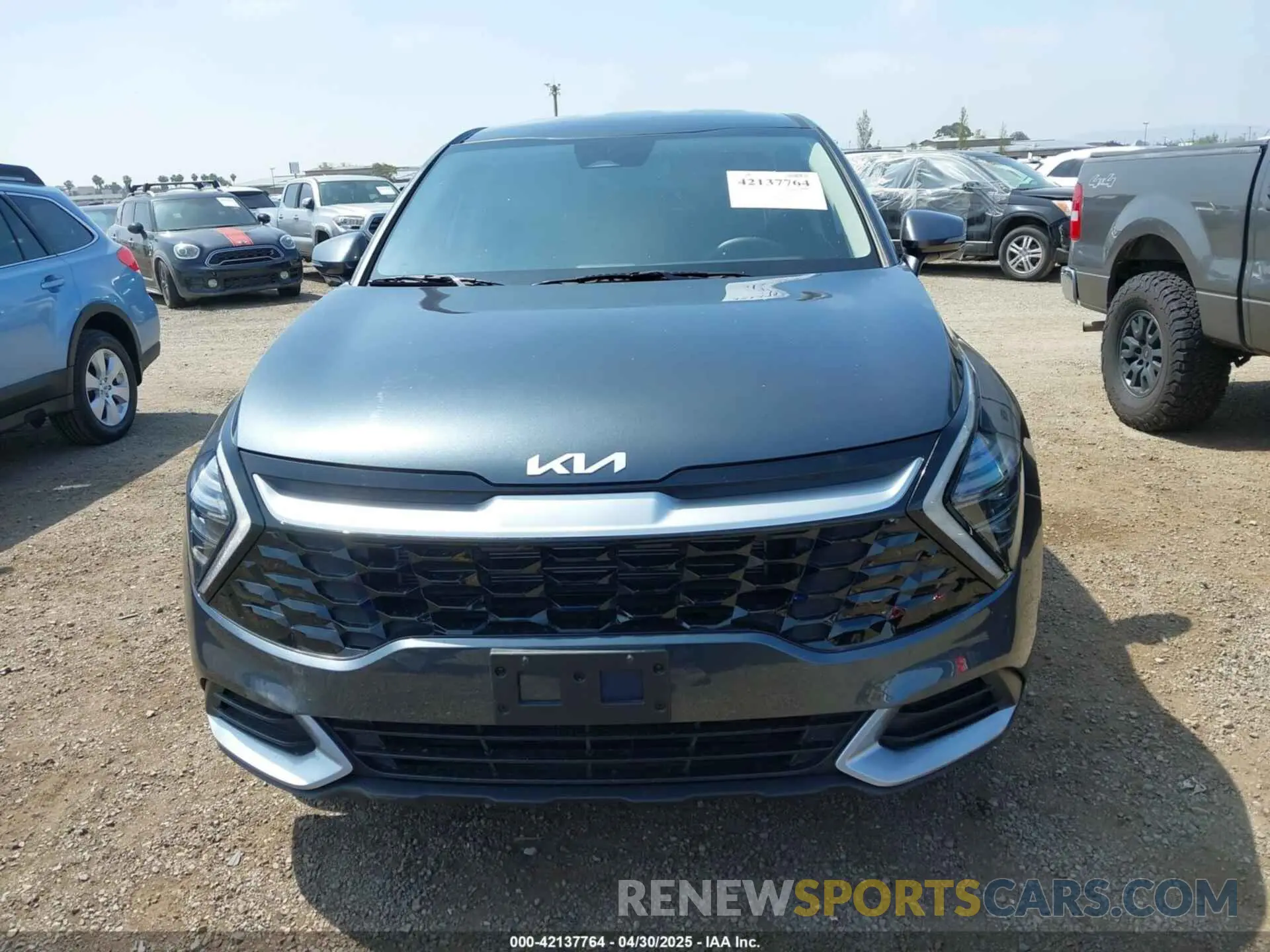 12 Photograph of a damaged car 5XYK33DF4SG235191 KIA SPORTAGE 2025