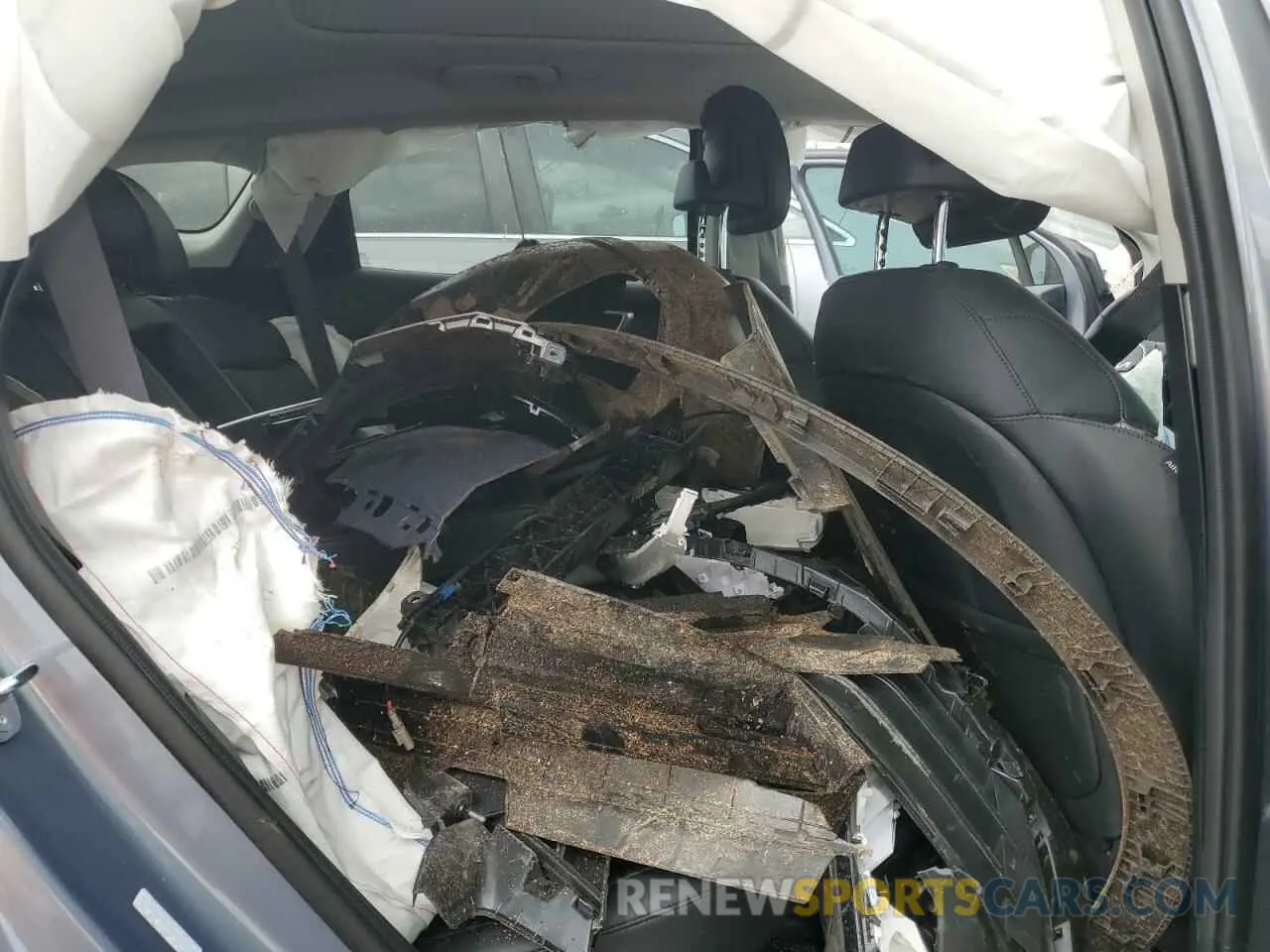 10 Photograph of a damaged car 5XYK33DF4SG266506 KIA SPORTAGE 2025