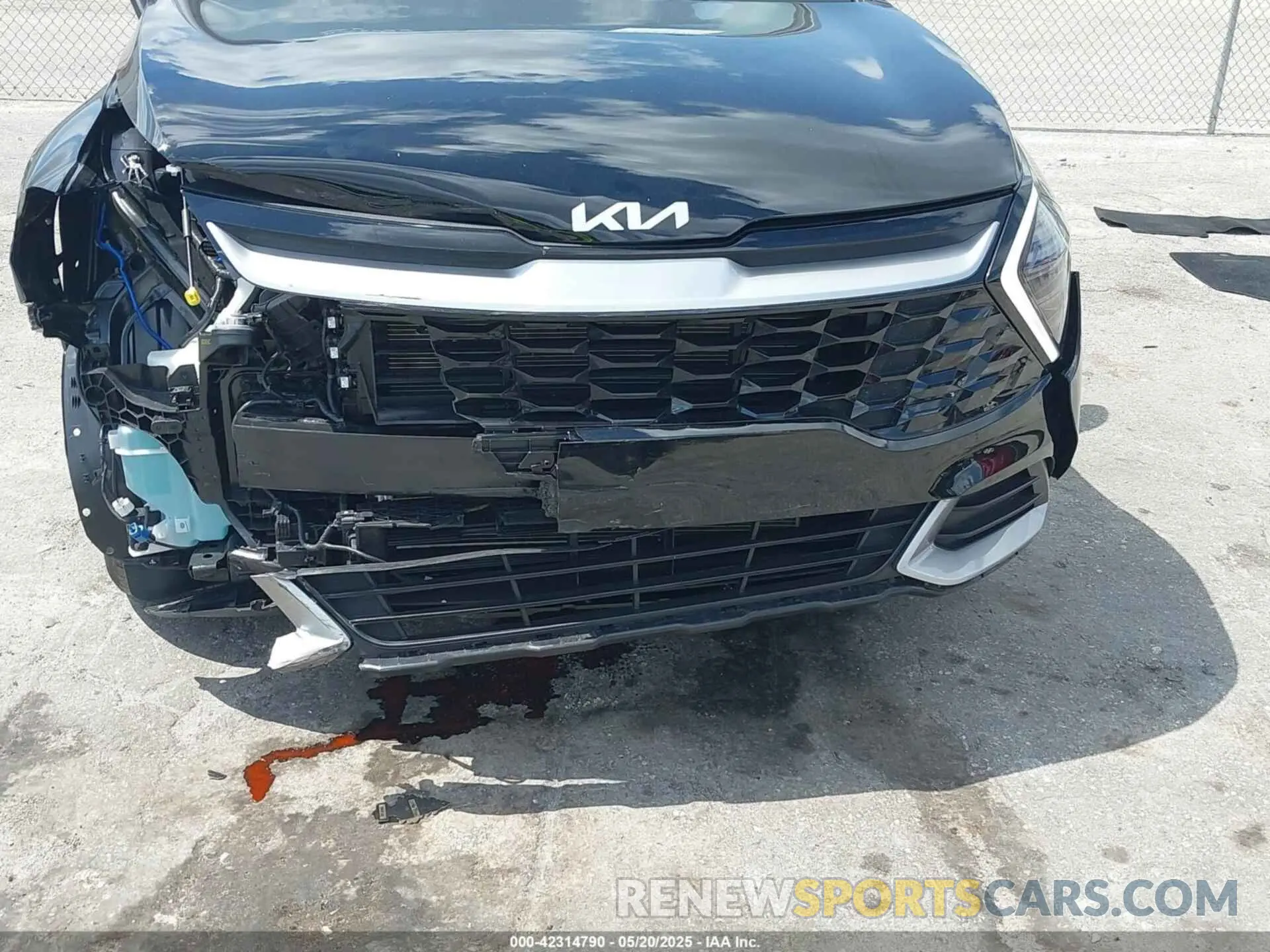 6 Photograph of a damaged car 5XYK33DF4SG319012 KIA SPORTAGE 2025