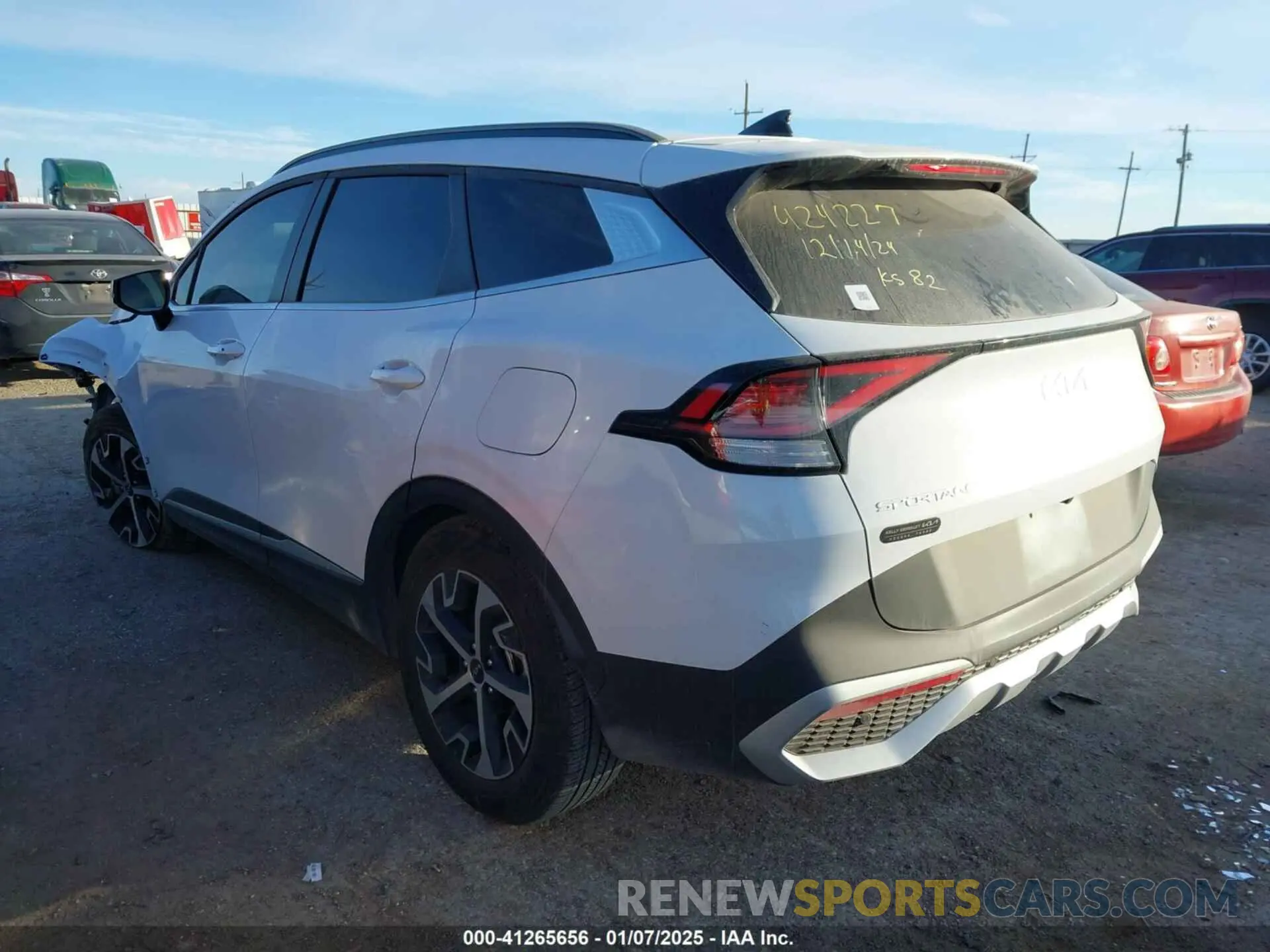 3 Photograph of a damaged car 5XYK33DF6SG242174 KIA SPORTAGE 2025