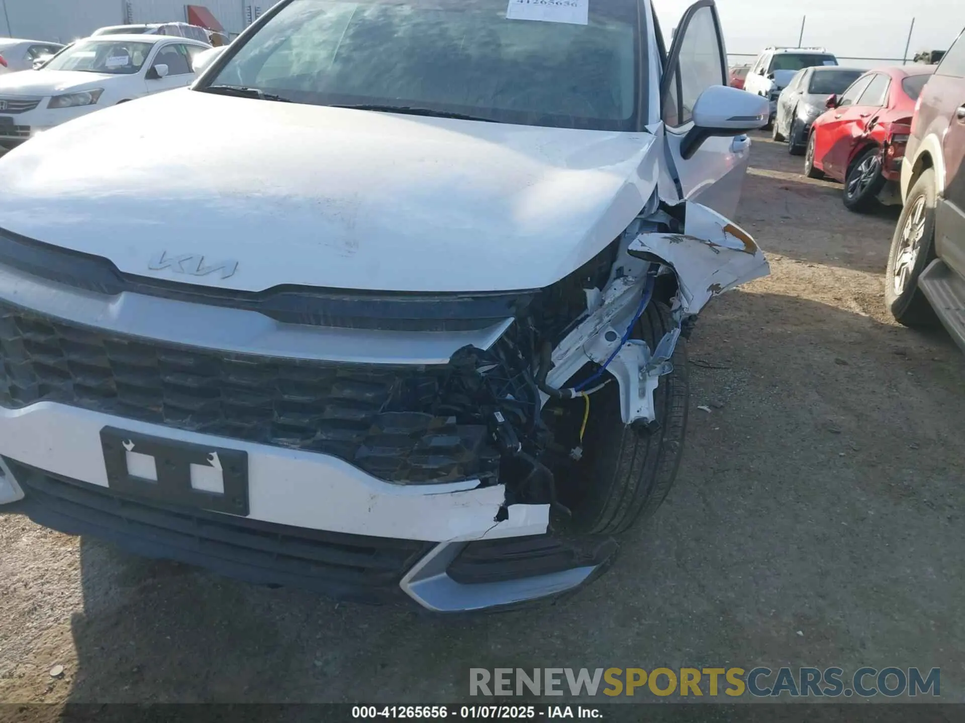 6 Photograph of a damaged car 5XYK33DF6SG242174 KIA SPORTAGE 2025