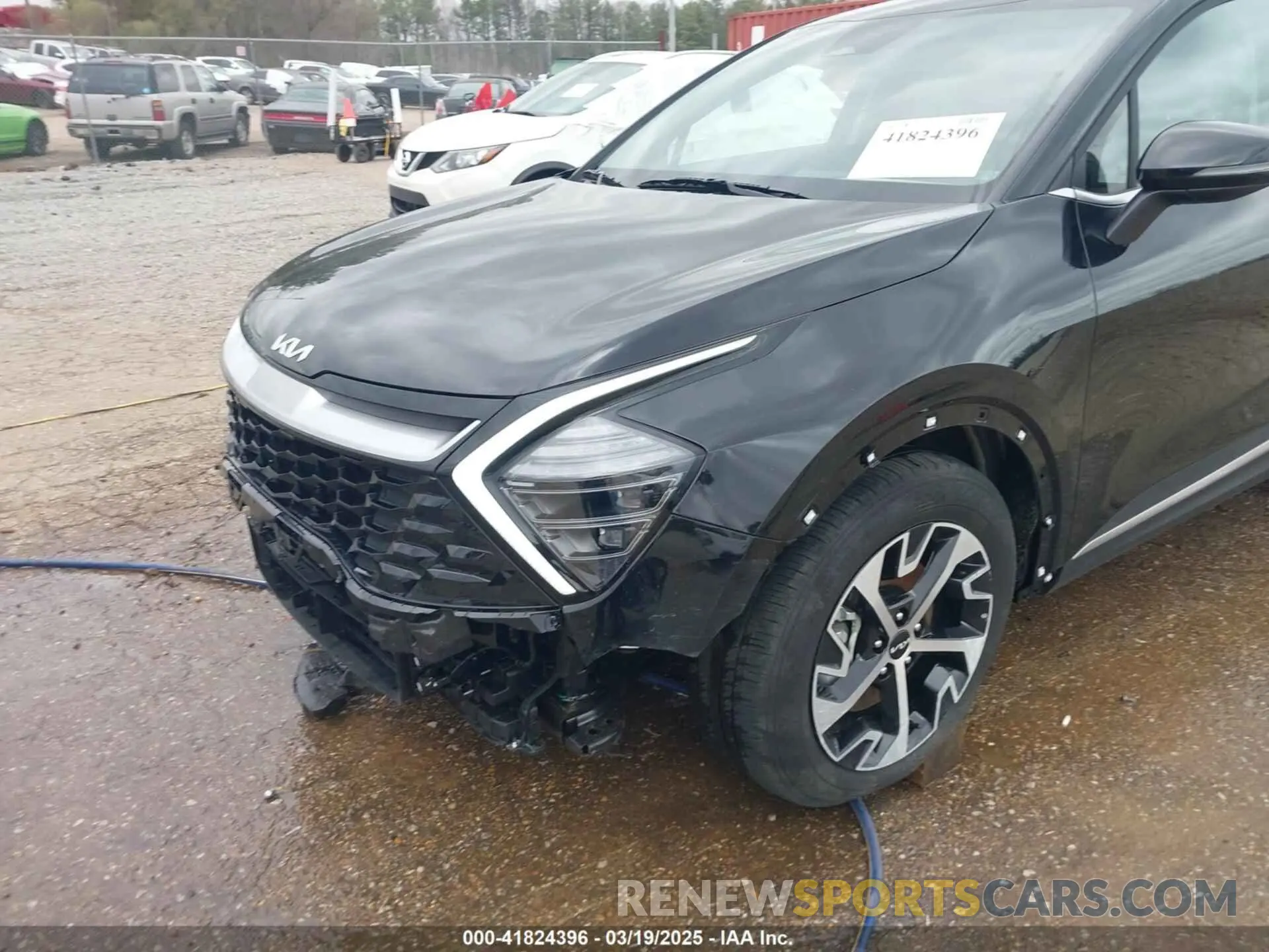 19 Photograph of a damaged car 5XYK33DF8SG256982 KIA SPORTAGE 2025