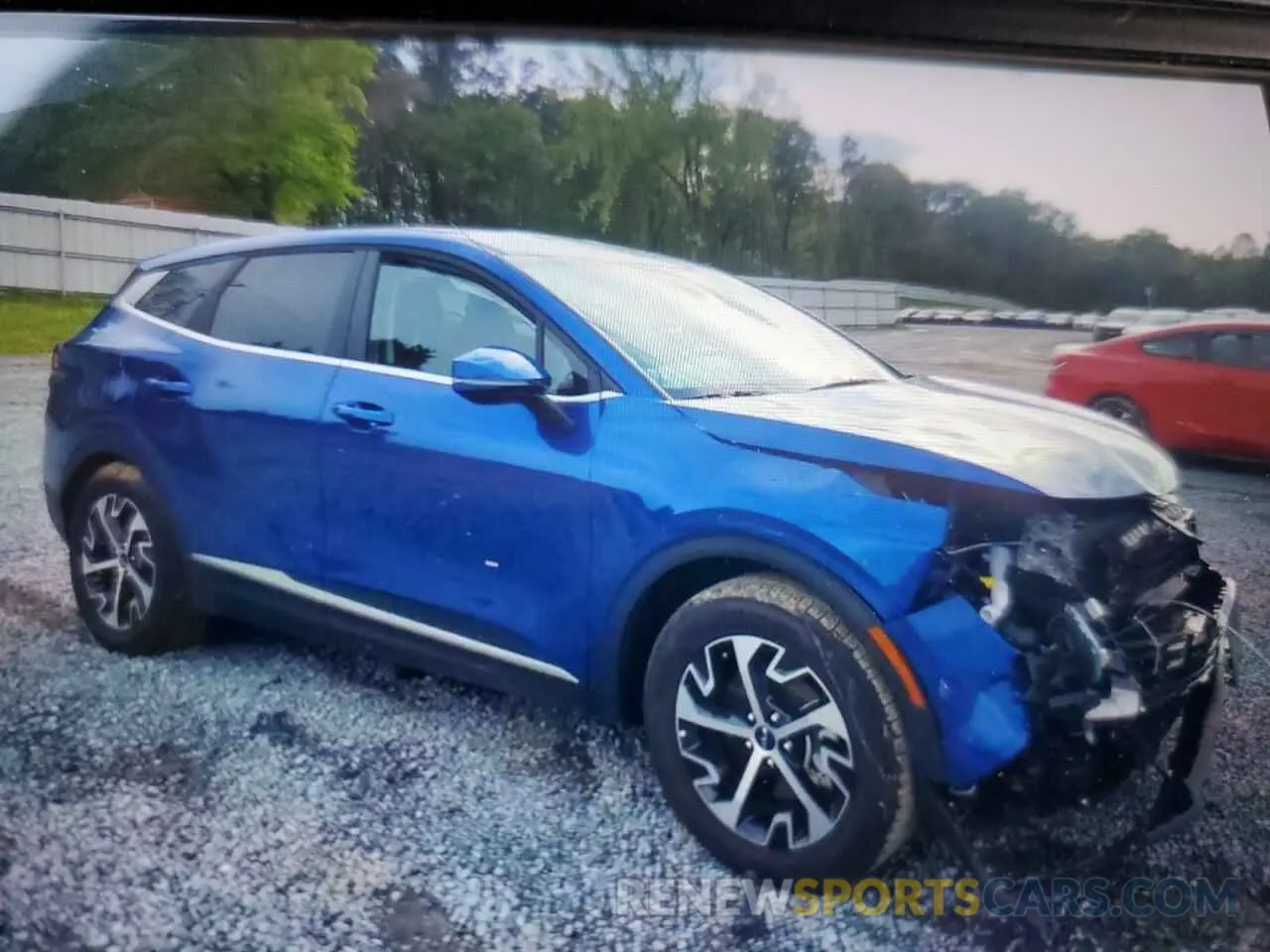4 Photograph of a damaged car 5XYK33DF8SG282417 KIA SPORTAGE 2025