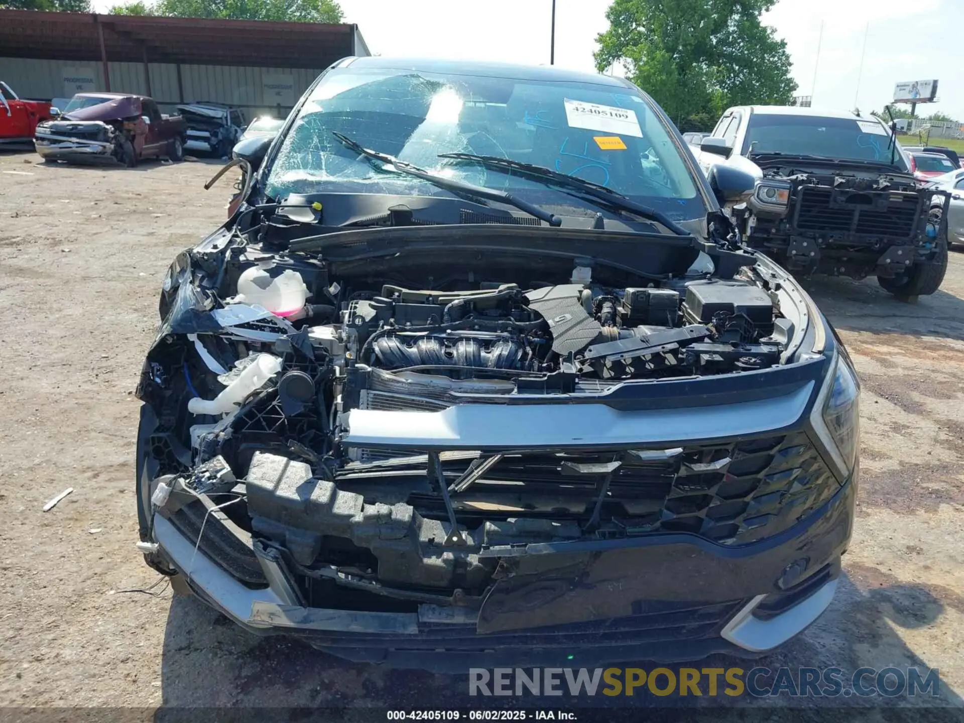 13 Photograph of a damaged car 5XYK33DFXSG255848 KIA SPORTAGE 2025