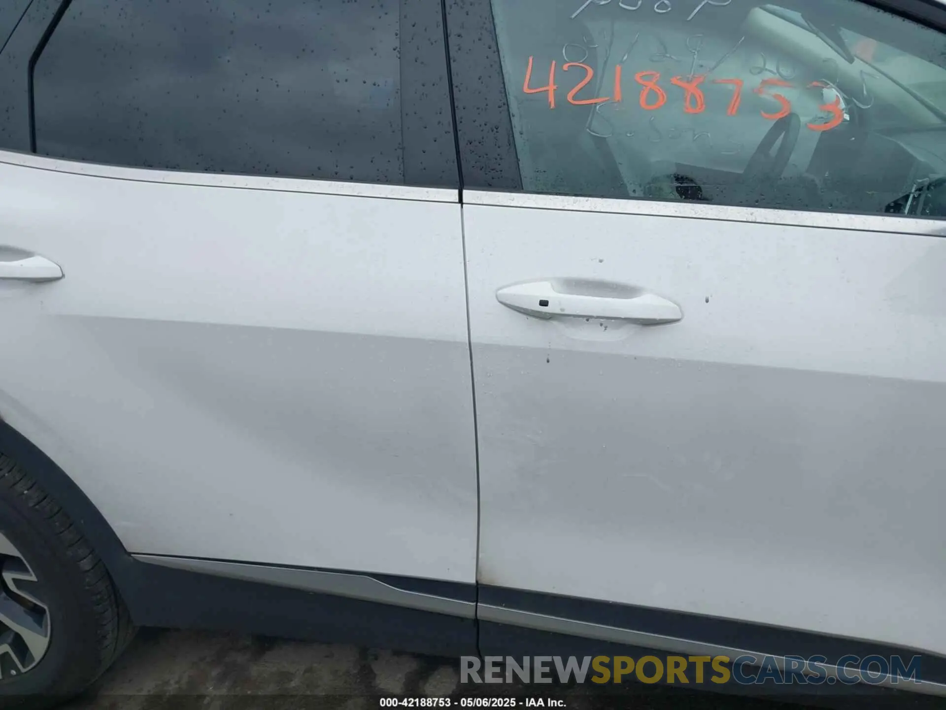 12 Photograph of a damaged car 5XYK3CDF1SG281061 KIA SPORTAGE 2025