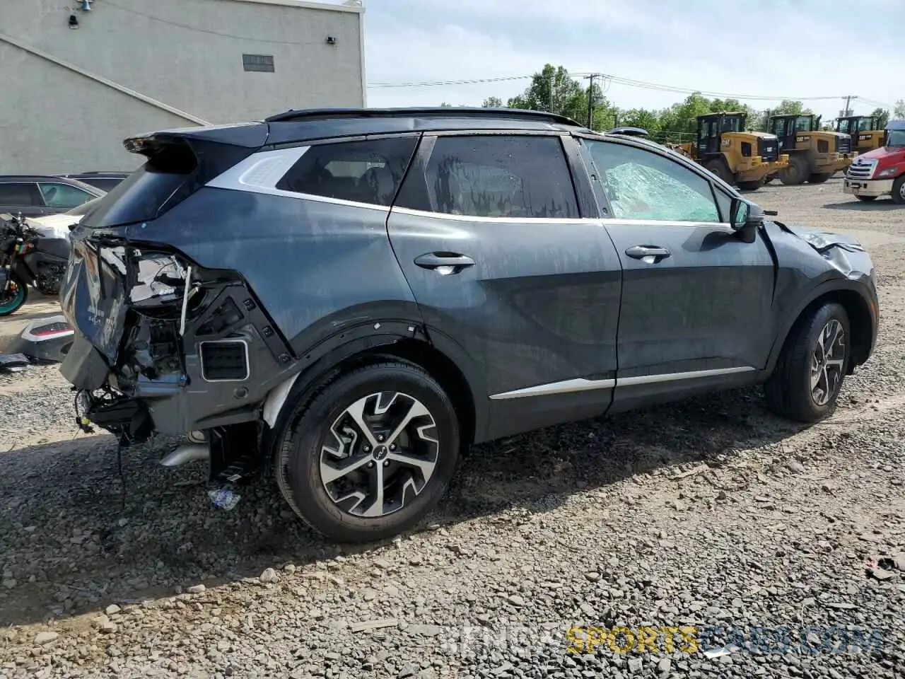 3 Photograph of a damaged car 5XYK3CDF6SG236746 KIA SPORTAGE 2025