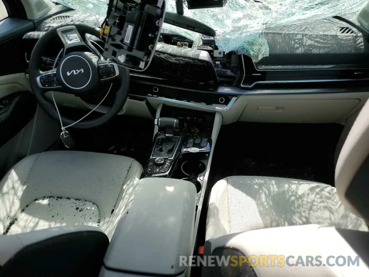 8 Photograph of a damaged car 5XYK3CDF6SG236746 KIA SPORTAGE 2025