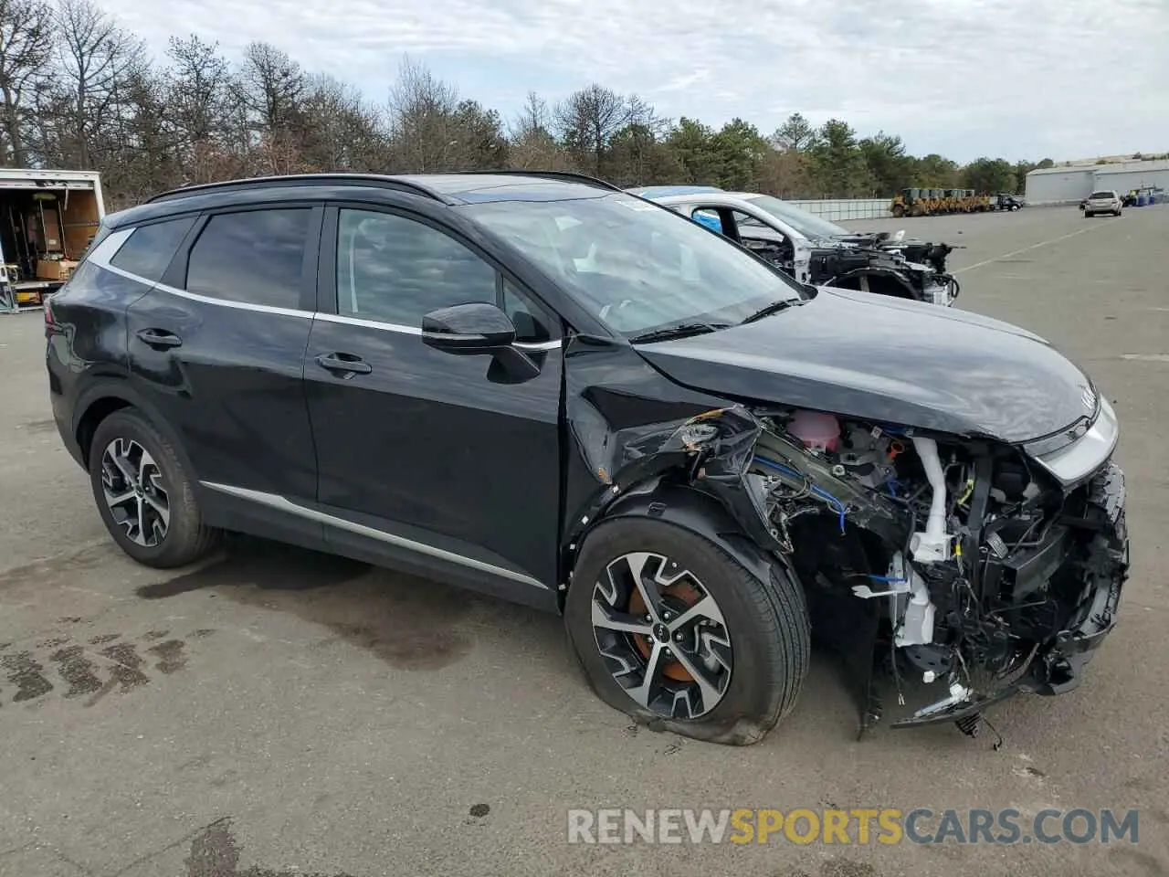4 Photograph of a damaged car 5XYK3CDF8SG276830 KIA SPORTAGE 2025