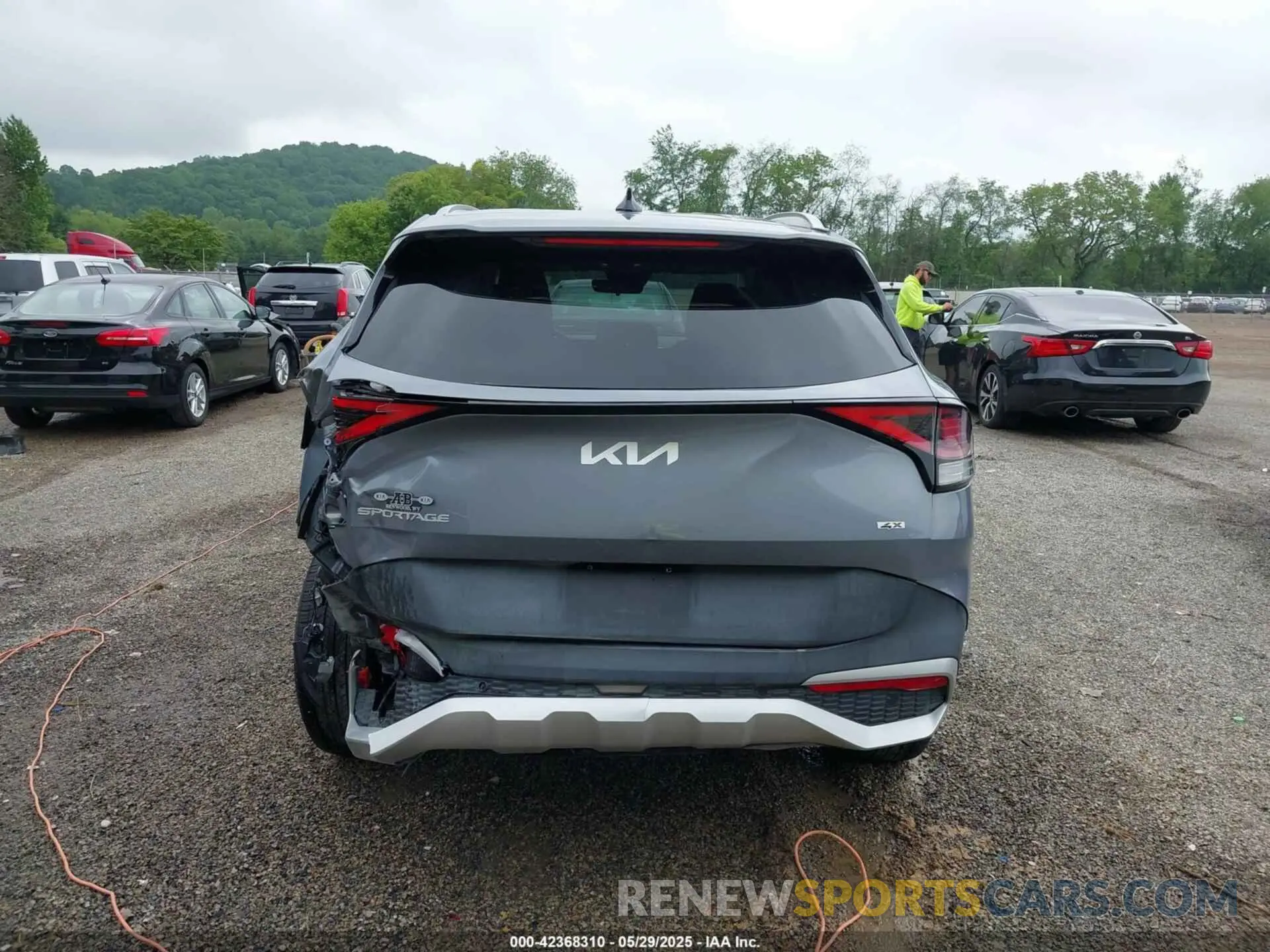 16 Photograph of a damaged car 5XYK3CDF9SG293216 KIA SPORTAGE 2025