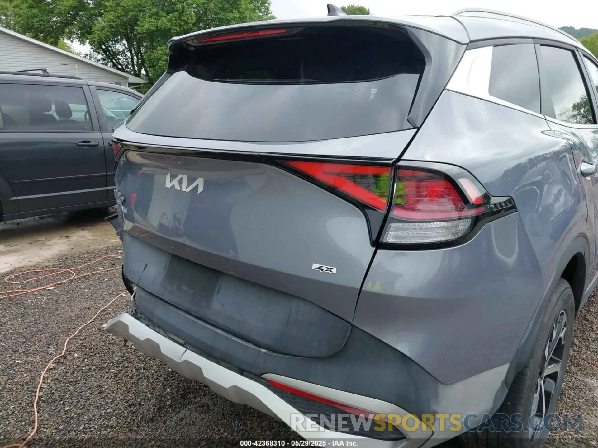18 Photograph of a damaged car 5XYK3CDF9SG293216 KIA SPORTAGE 2025