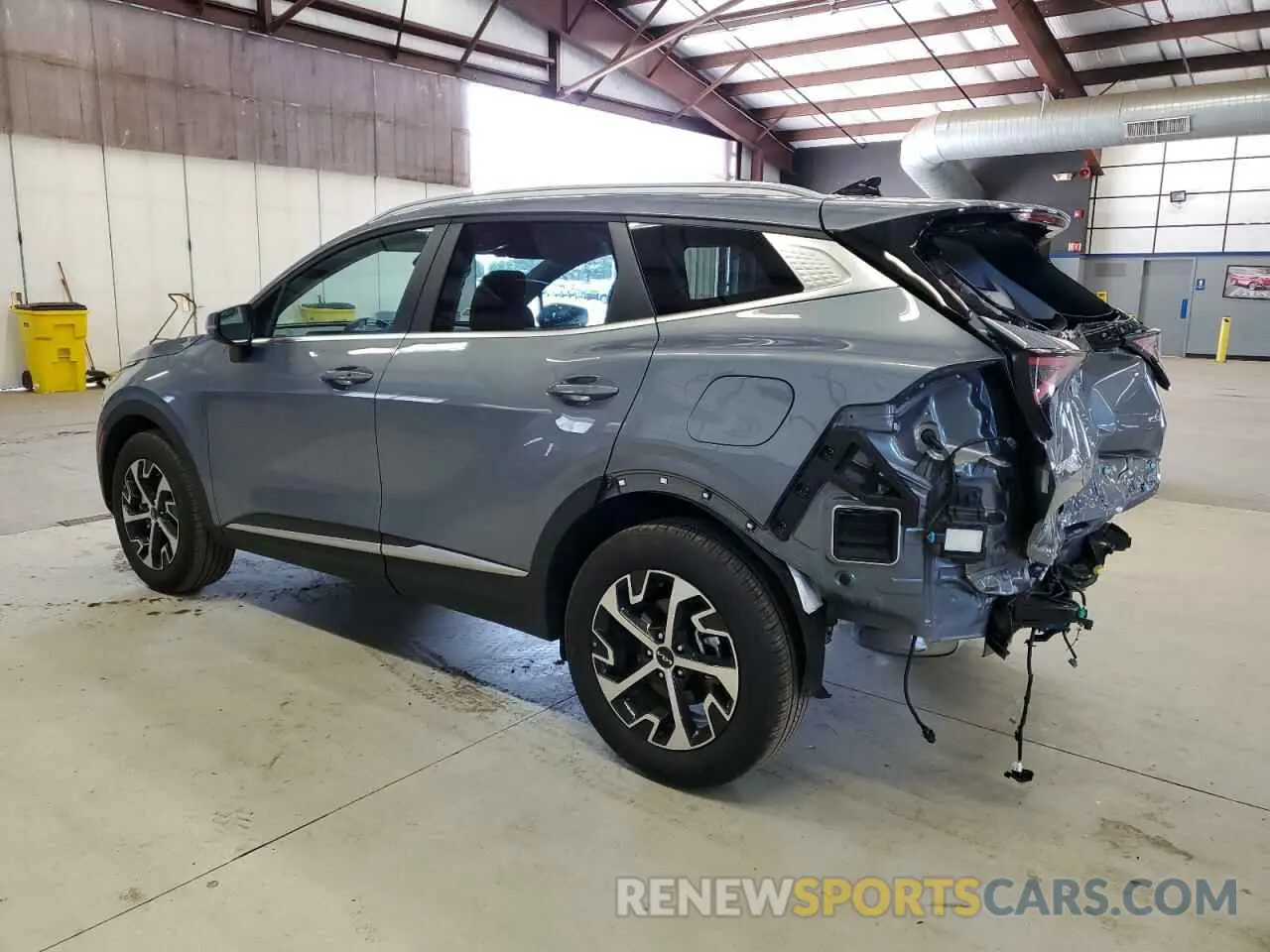 2 Photograph of a damaged car 5XYK3CDFXSG247507 KIA SPORTAGE 2025