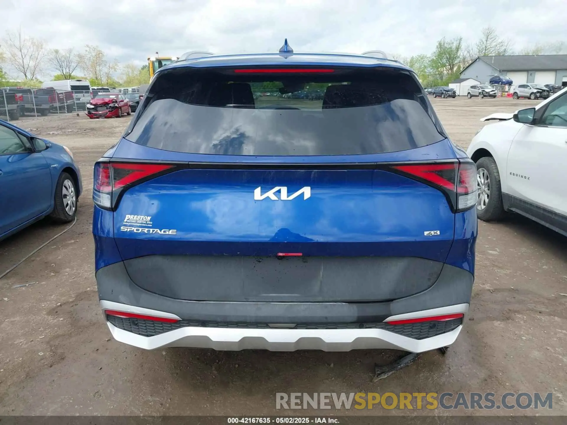 17 Photograph of a damaged car 5XYK3CDFXSG273654 KIA SPORTAGE 2025