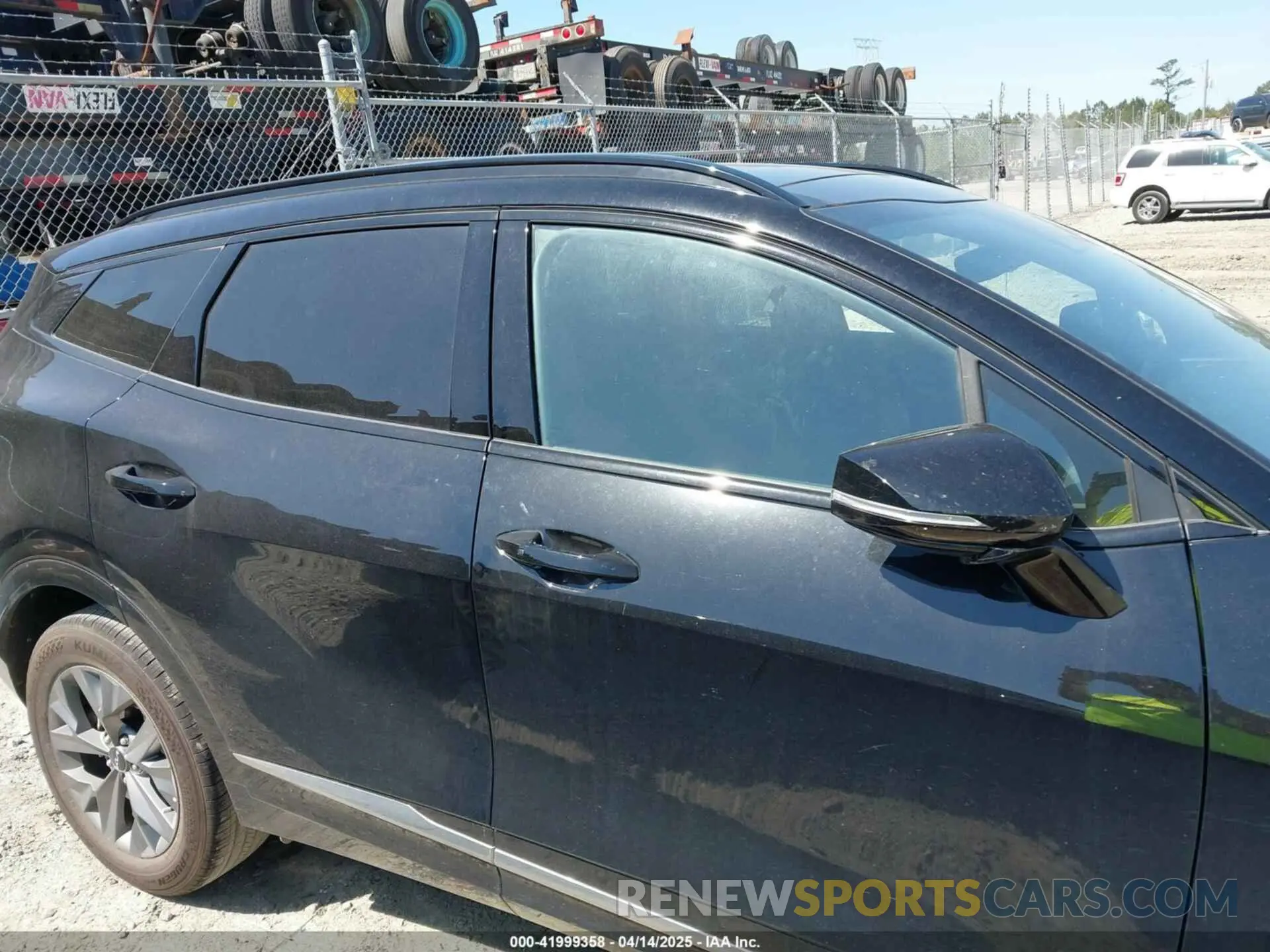 13 Photograph of a damaged car 5XYK43DF2SG237731 KIA SPORTAGE 2025
