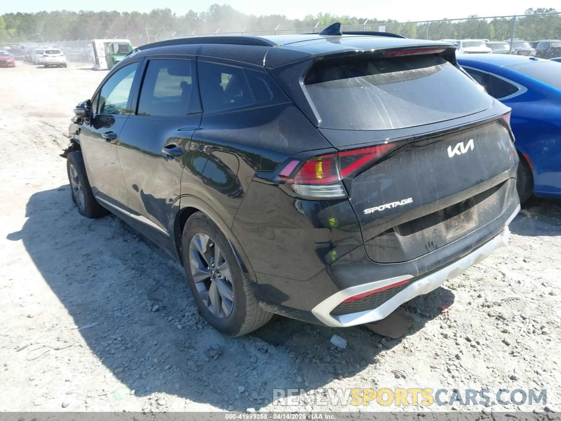 3 Photograph of a damaged car 5XYK43DF2SG237731 KIA SPORTAGE 2025