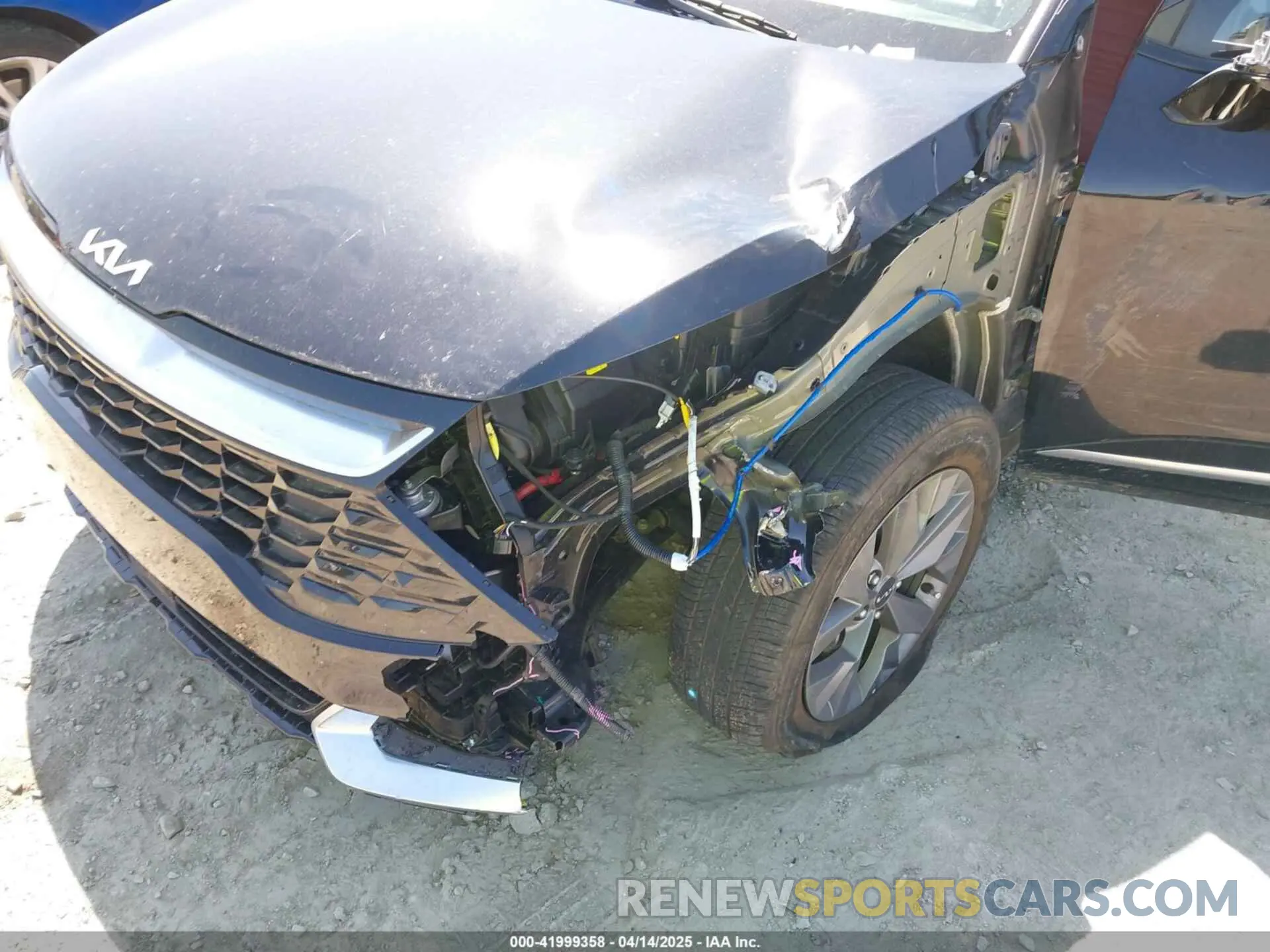 6 Photograph of a damaged car 5XYK43DF2SG237731 KIA SPORTAGE 2025
