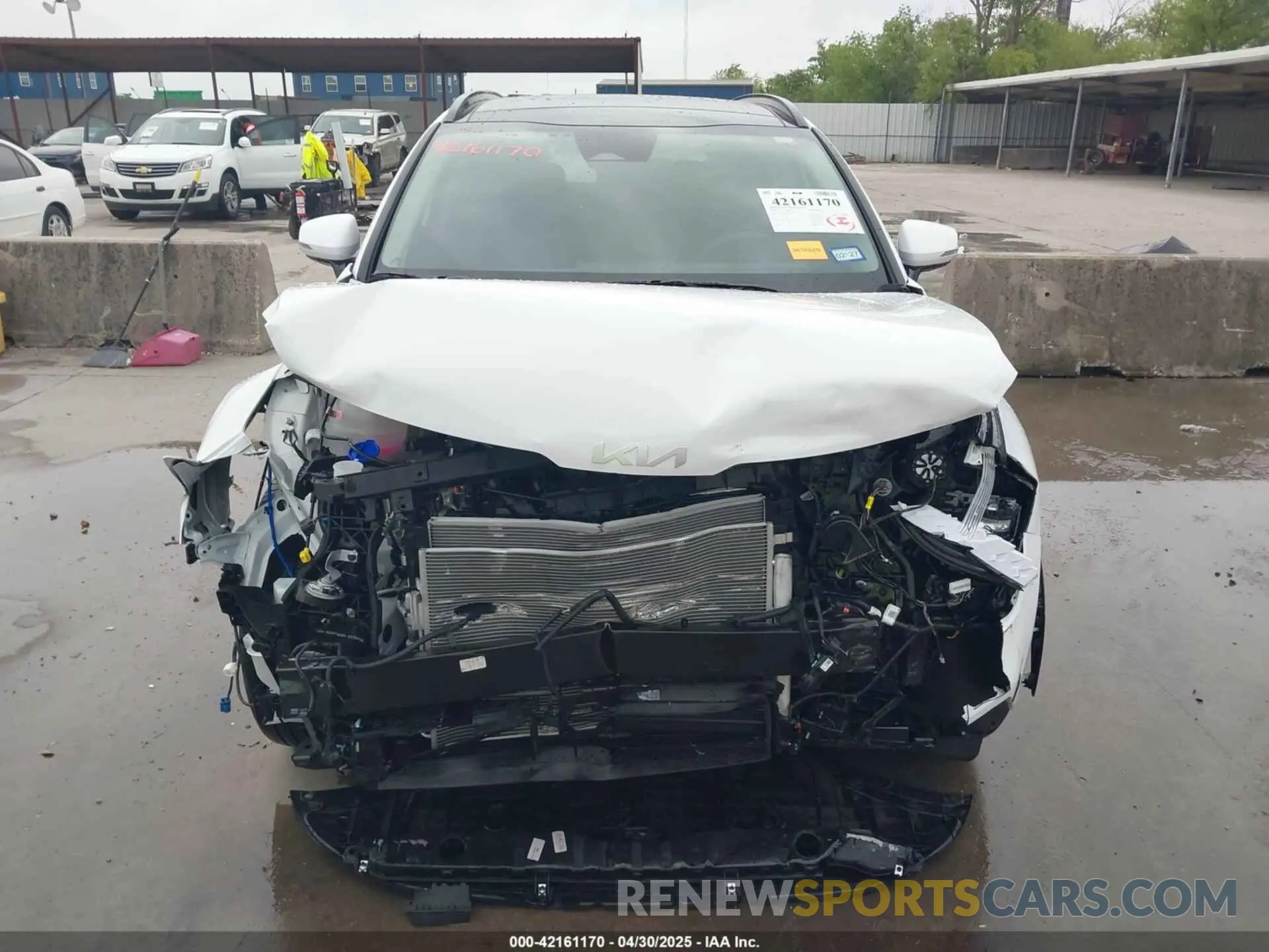 13 Photograph of a damaged car 5XYK43DF9SG295349 KIA SPORTAGE 2025