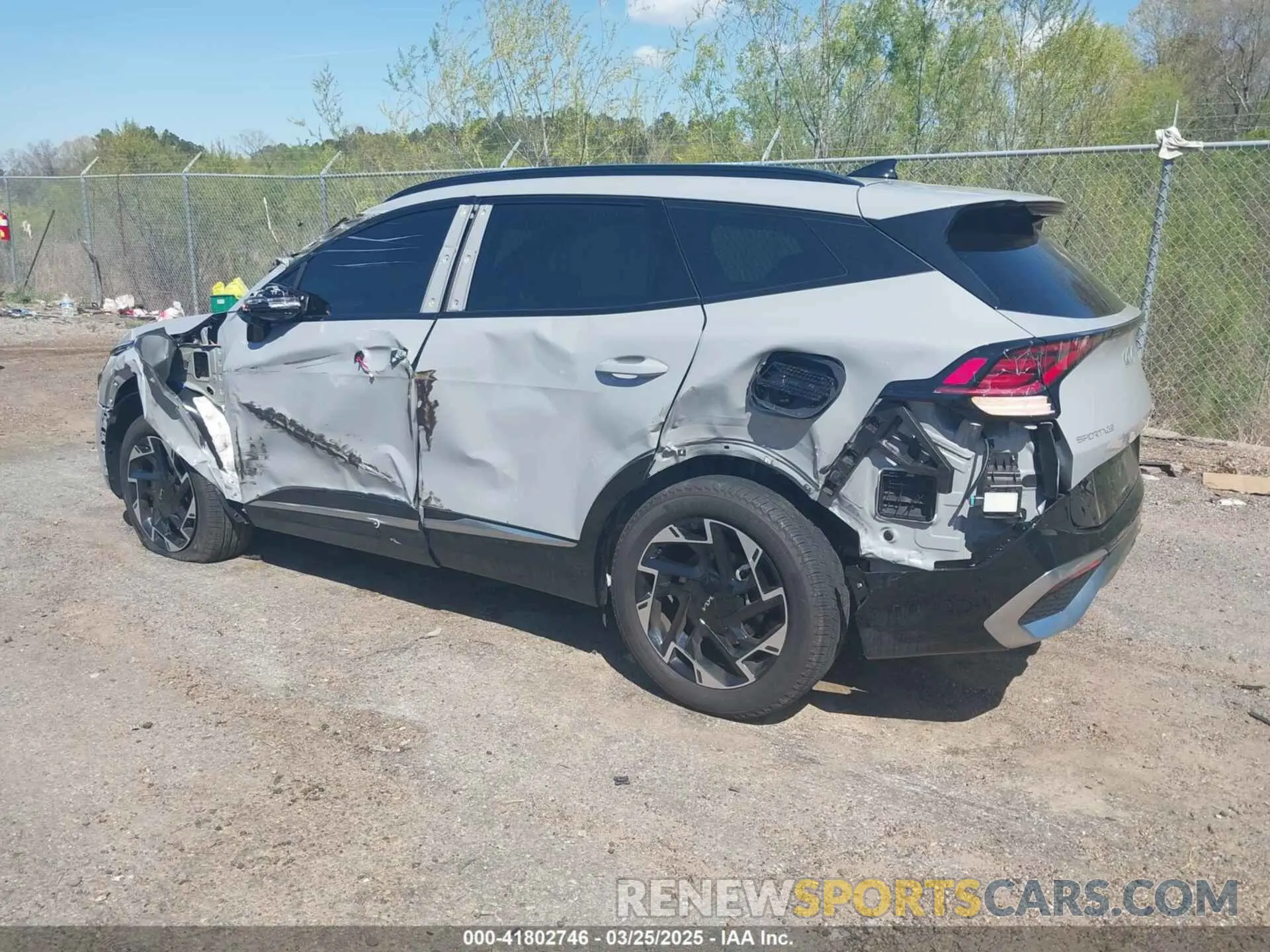 3 Photograph of a damaged car 5XYK53DF6SG238202 KIA SPORTAGE 2025