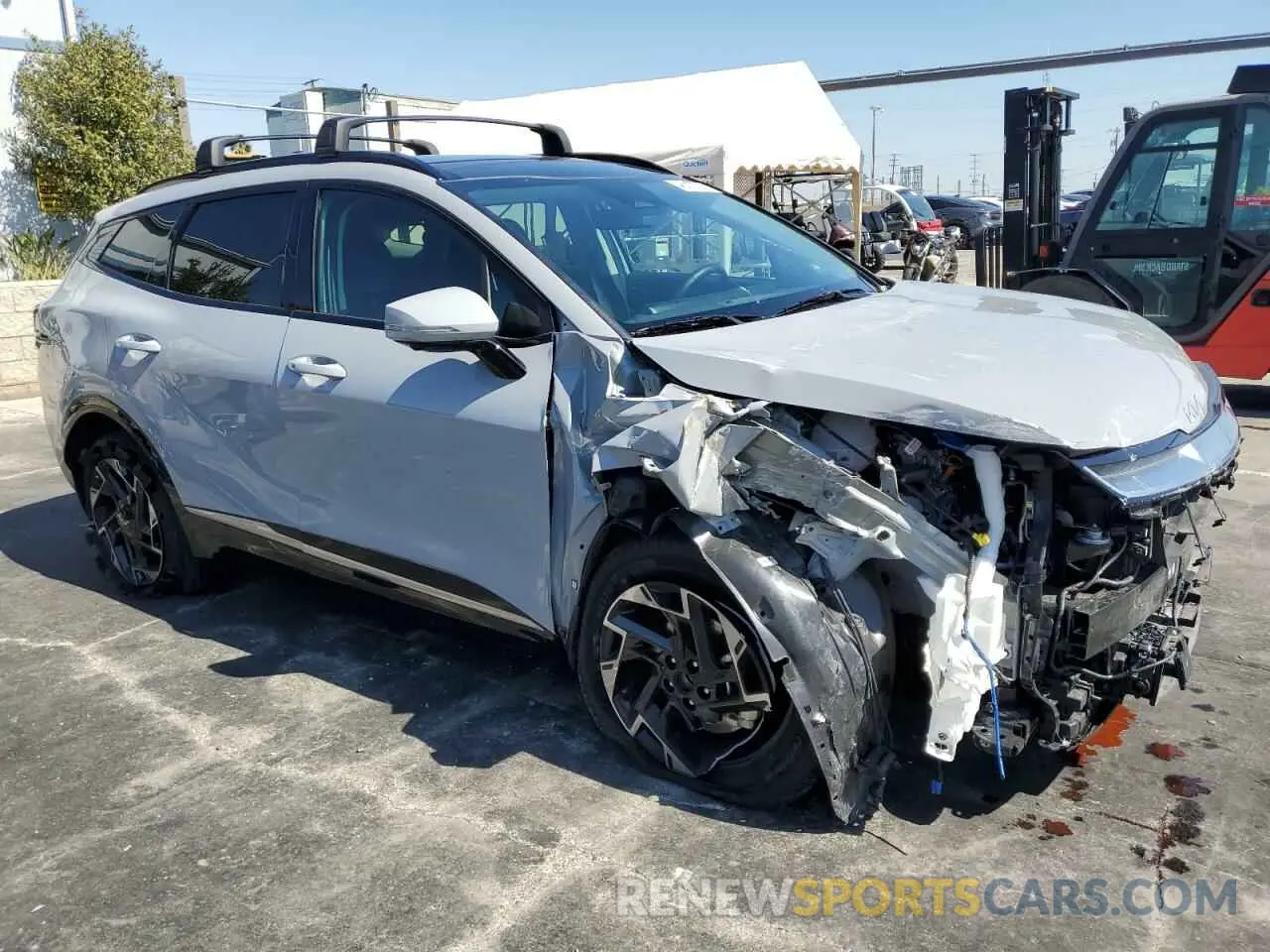 4 Photograph of a damaged car 5XYK53DF9SG243071 KIA SPORTAGE 2025