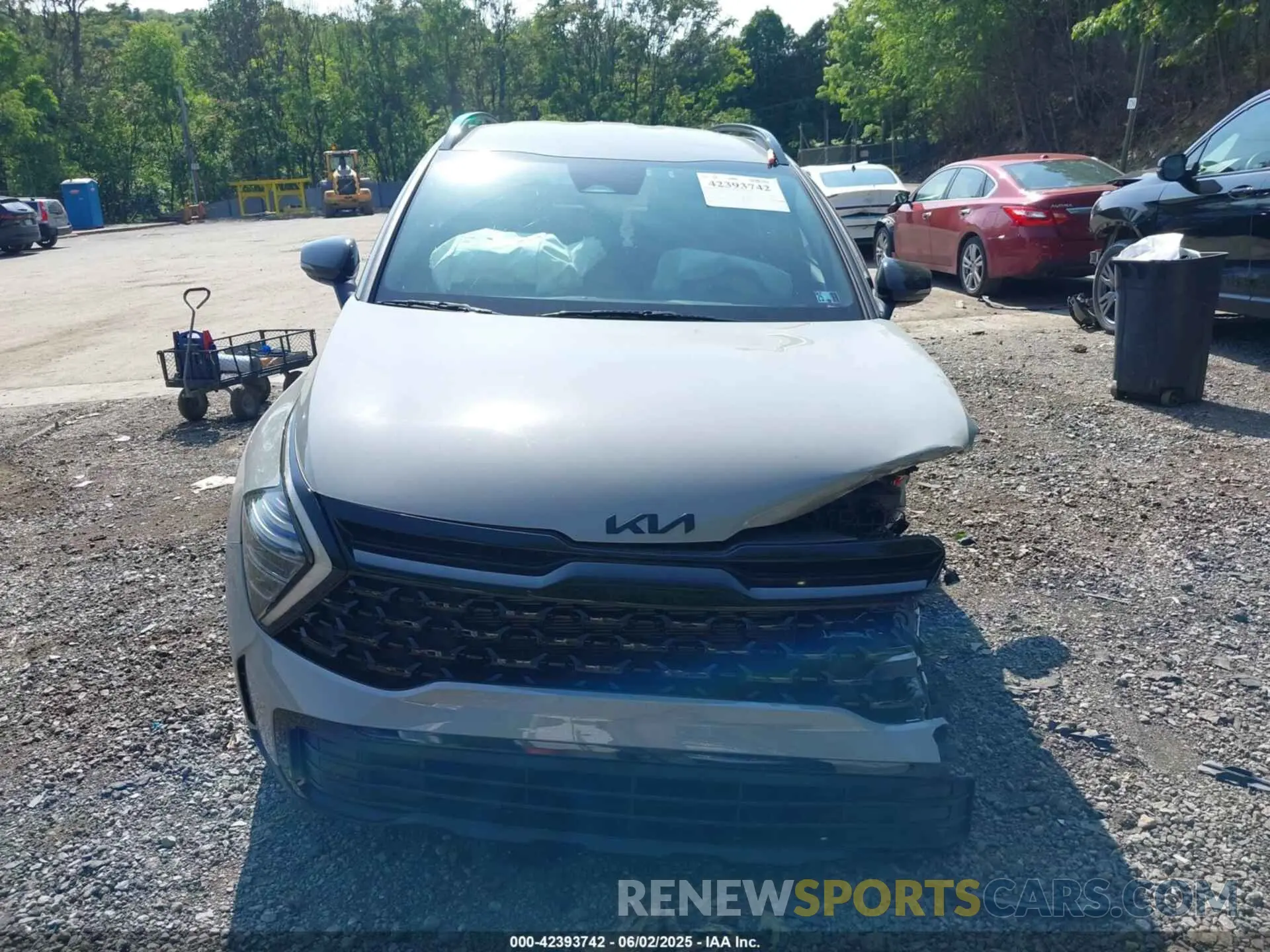 13 Photograph of a damaged car 5XYK6CDF7SG279676 KIA SPORTAGE 2025